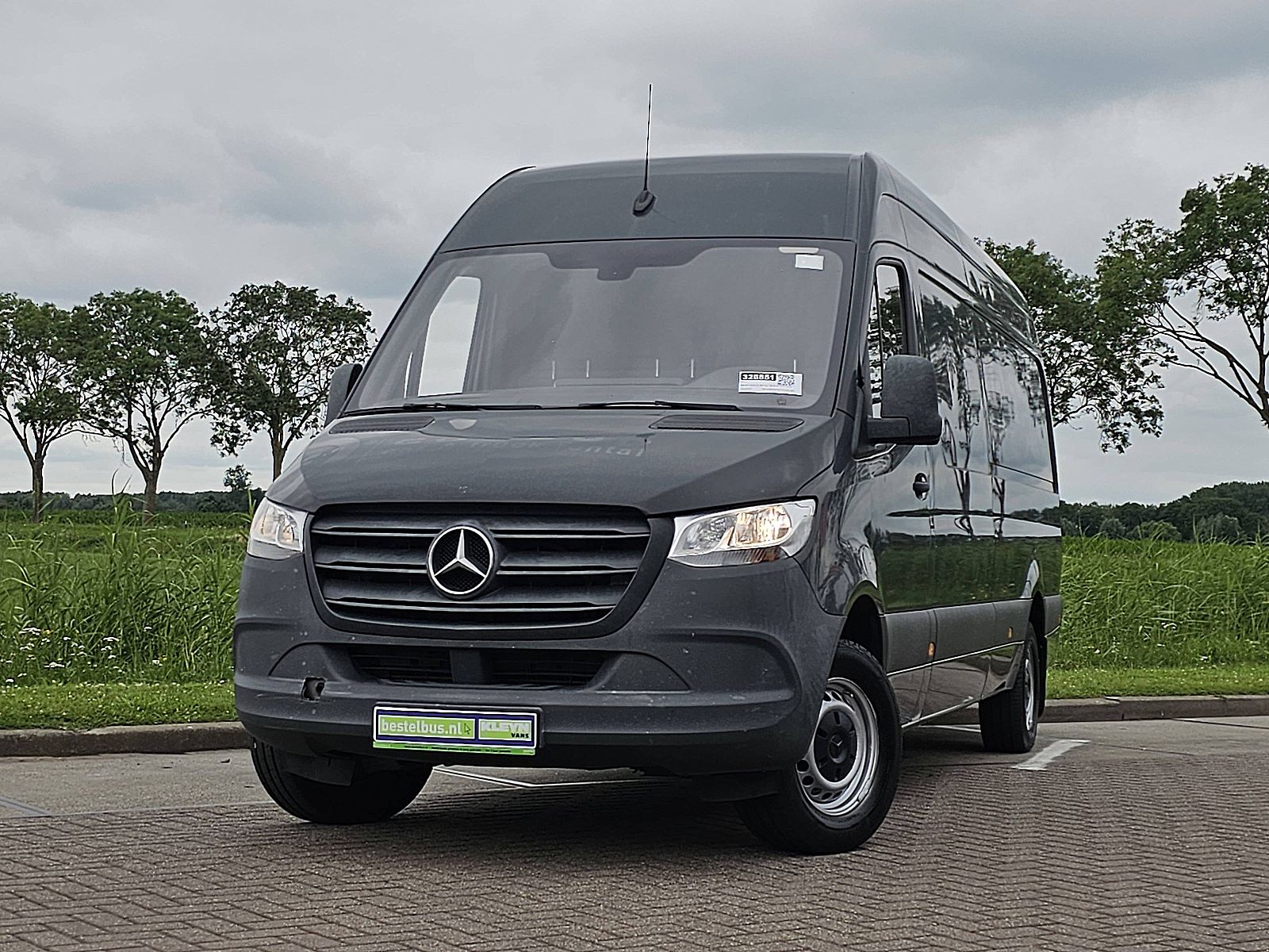 Mercedes-Benz Sprinter – vooraanzicht