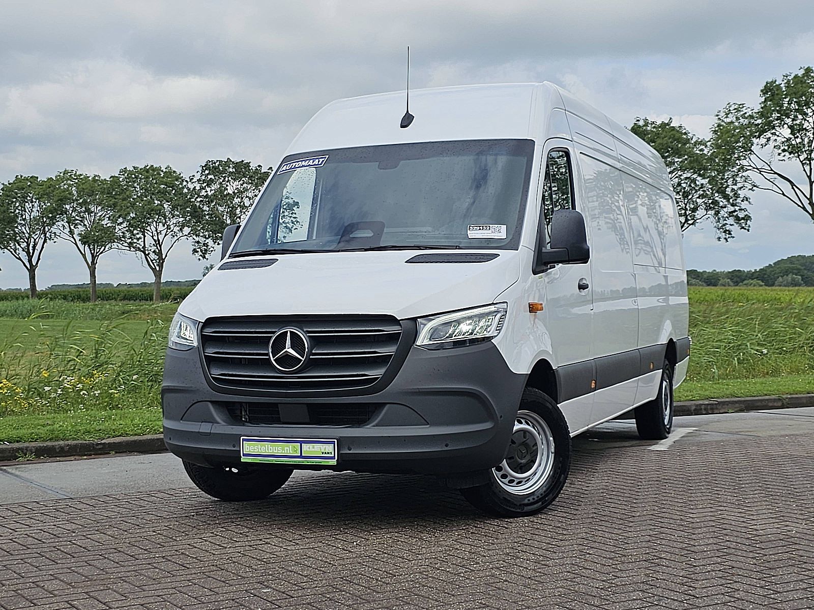 Mercedes-Benz Sprinter – vooraanzicht