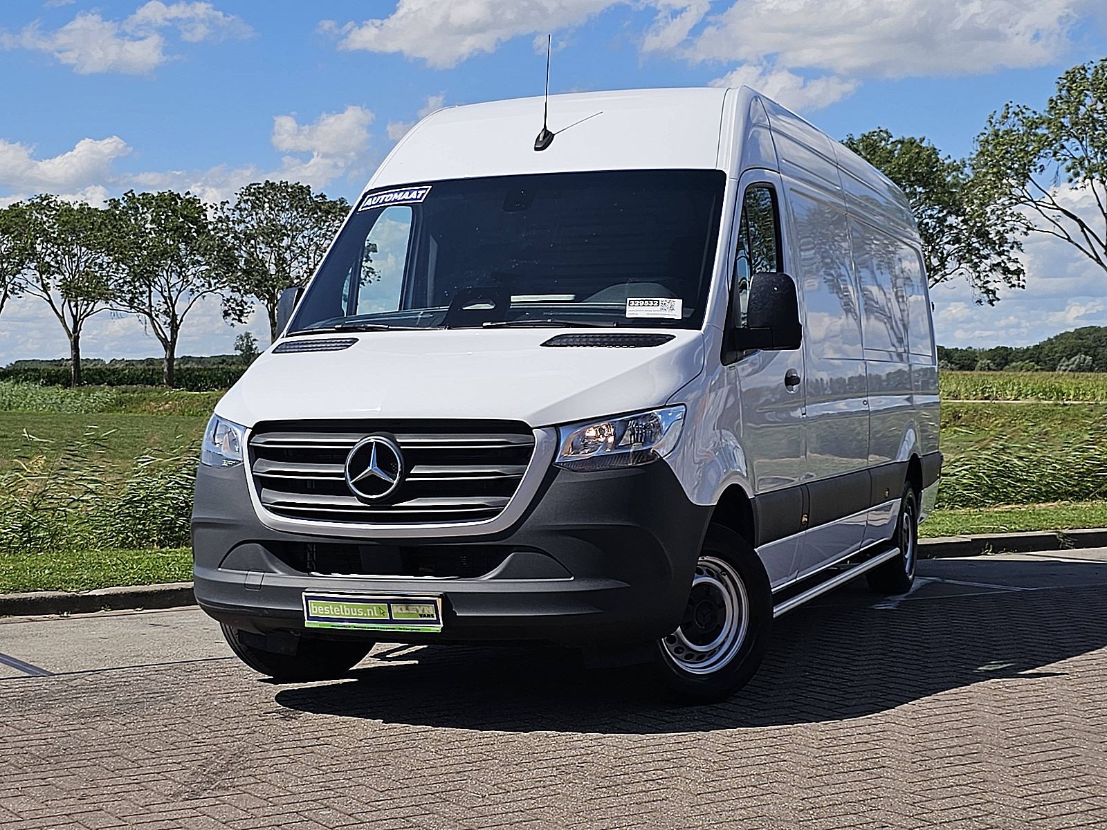 Mercedes-Benz Sprinter – vooraanzicht