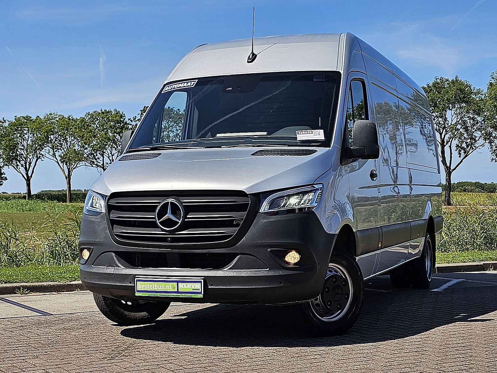 Mercedes-Benz Sprinter – vooraanzicht