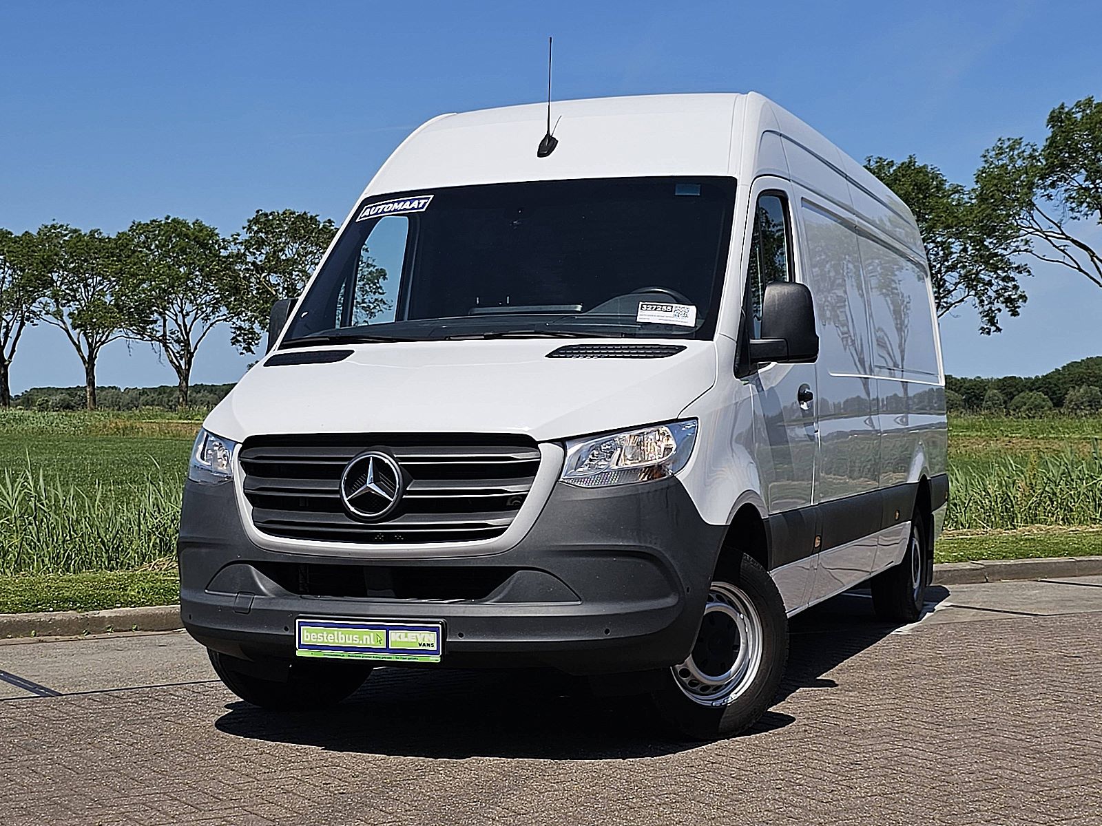 Mercedes-Benz Sprinter – vooraanzicht