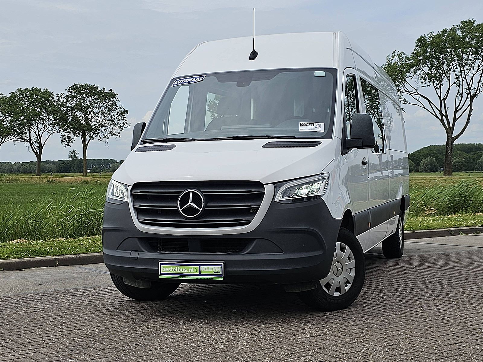 Mercedes-Benz Sprinter – vooraanzicht