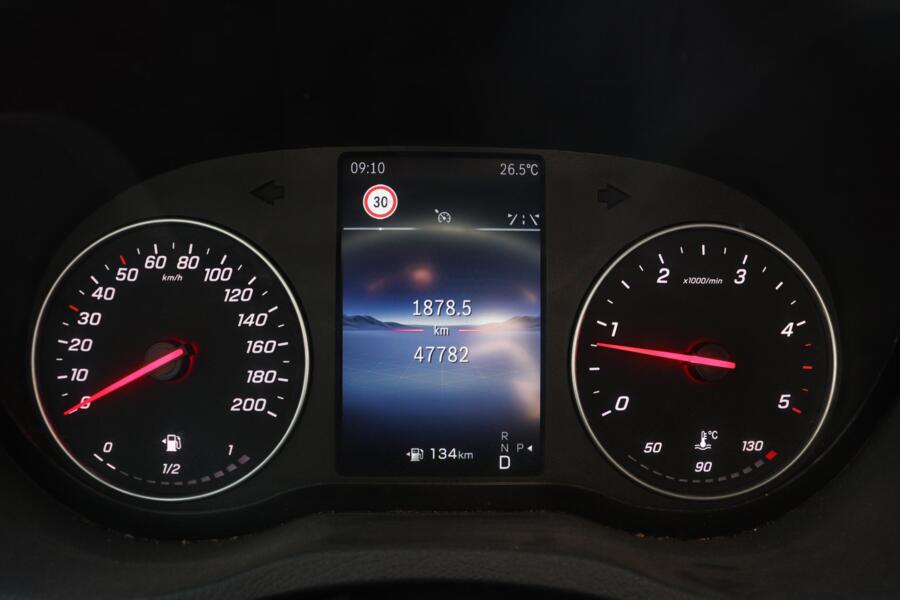 Mercedes-Benz Sprinter met kenteken V-43-HRT – dashboard