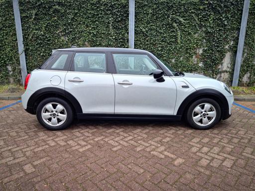 MINI Cooper – achteraanzicht