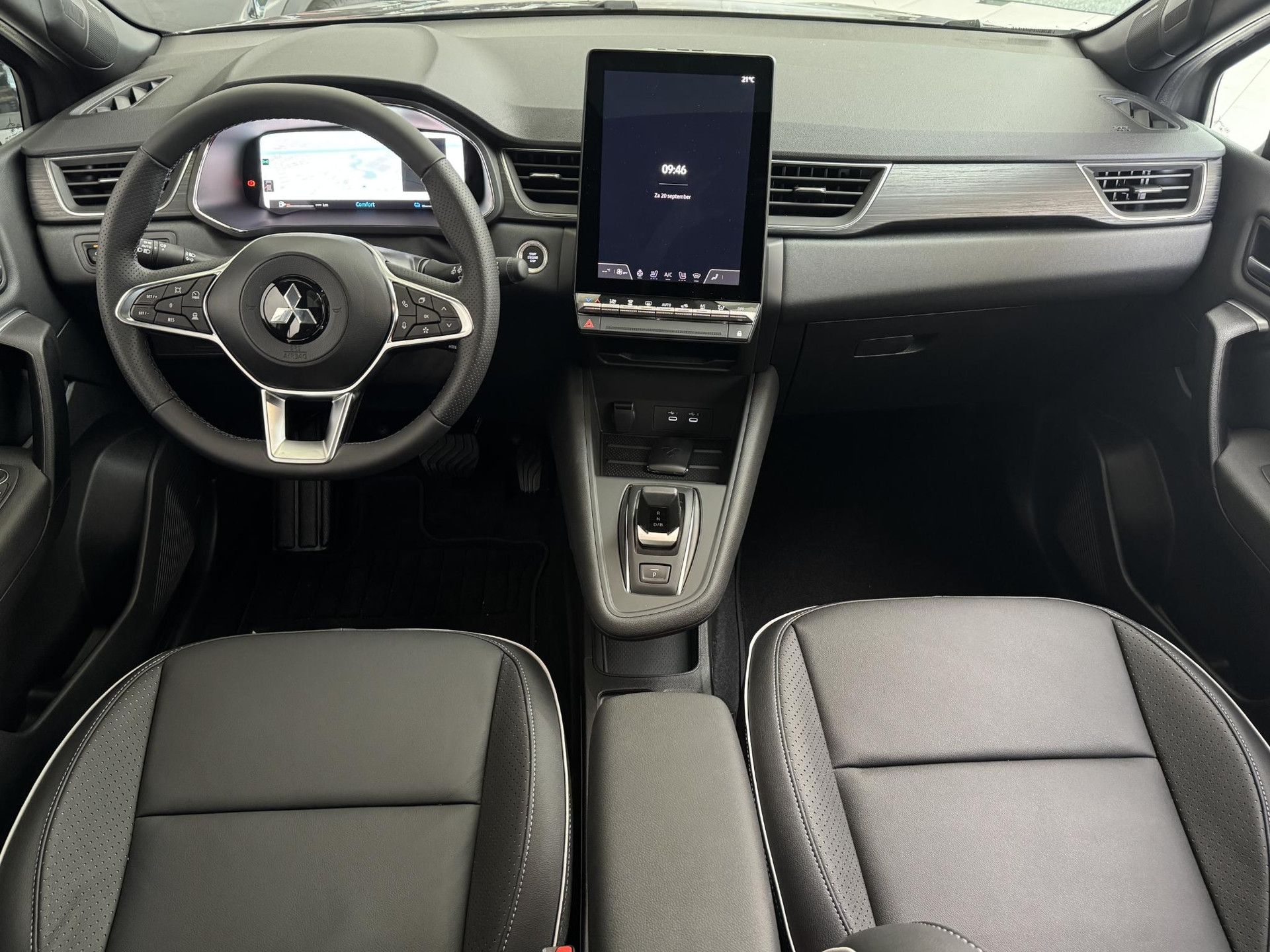 Mitsubishi ASX met kenteken JDS-67-G – interieur