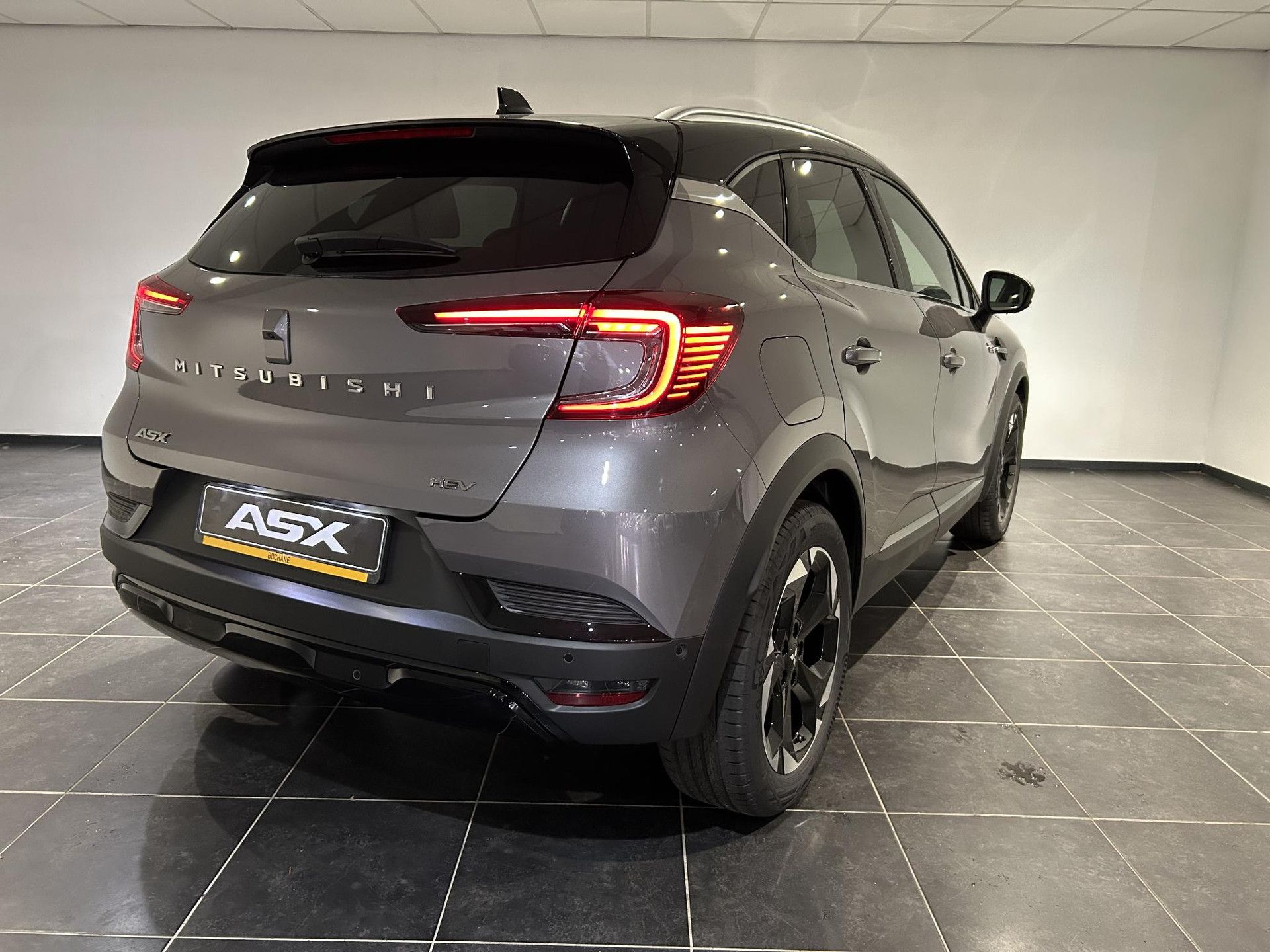 Mitsubishi ASX met kenteken KNV-34-R – achteraanzicht
