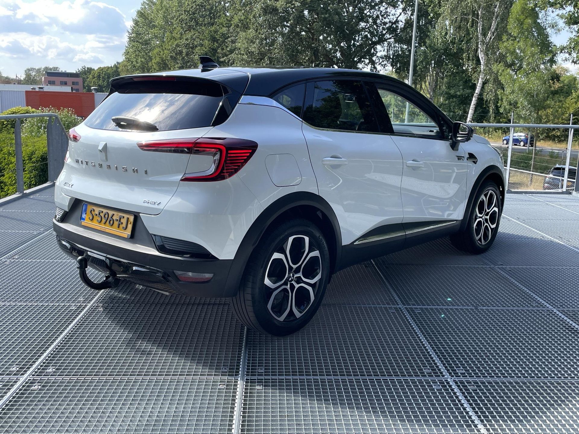 Mitsubishi ASX met kenteken S-596-FJ – achteraanzicht