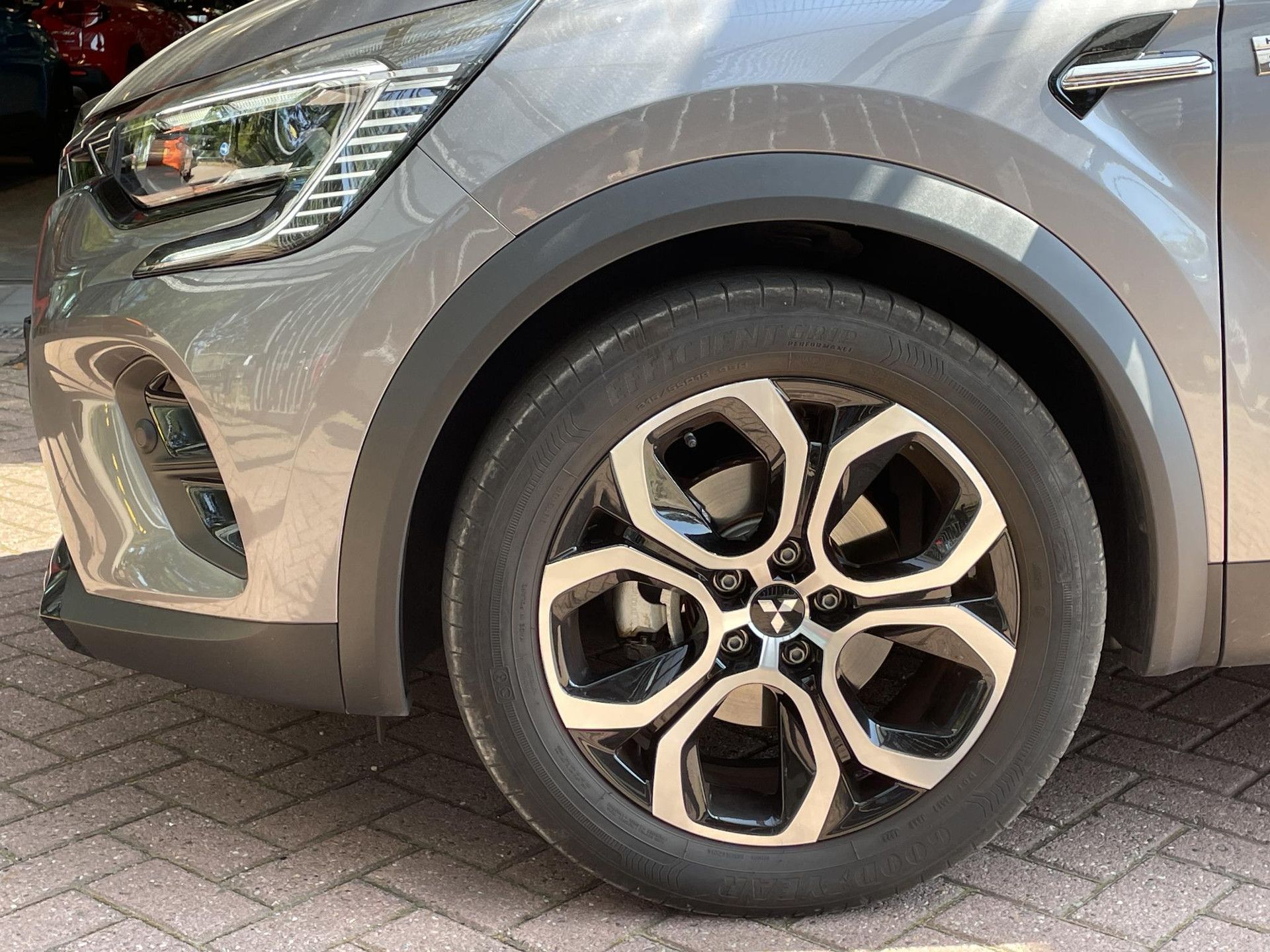 Mitsubishi ASX met kenteken T-032-LZ – detailfoto