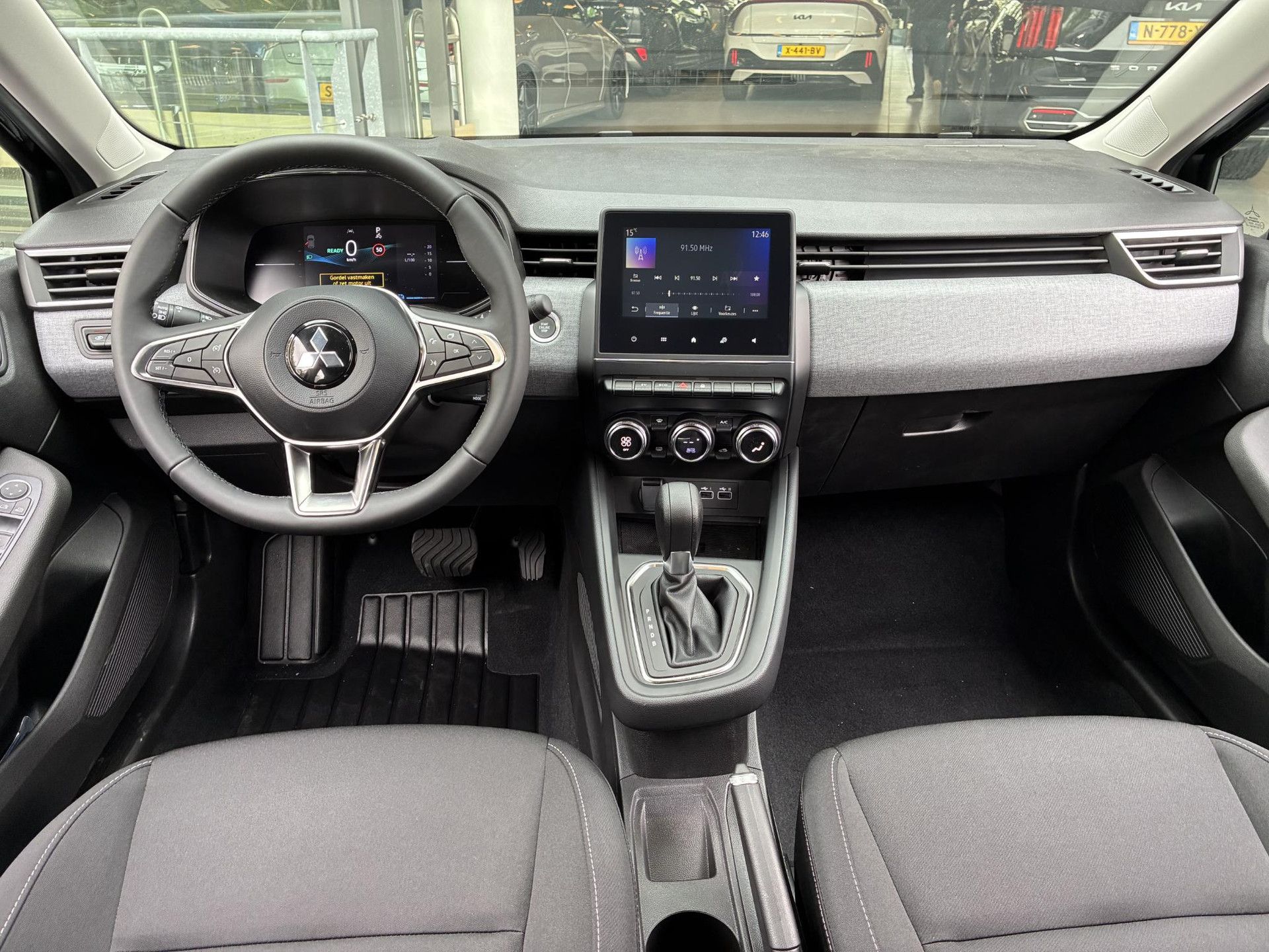 Mitsubishi Colt – interieur