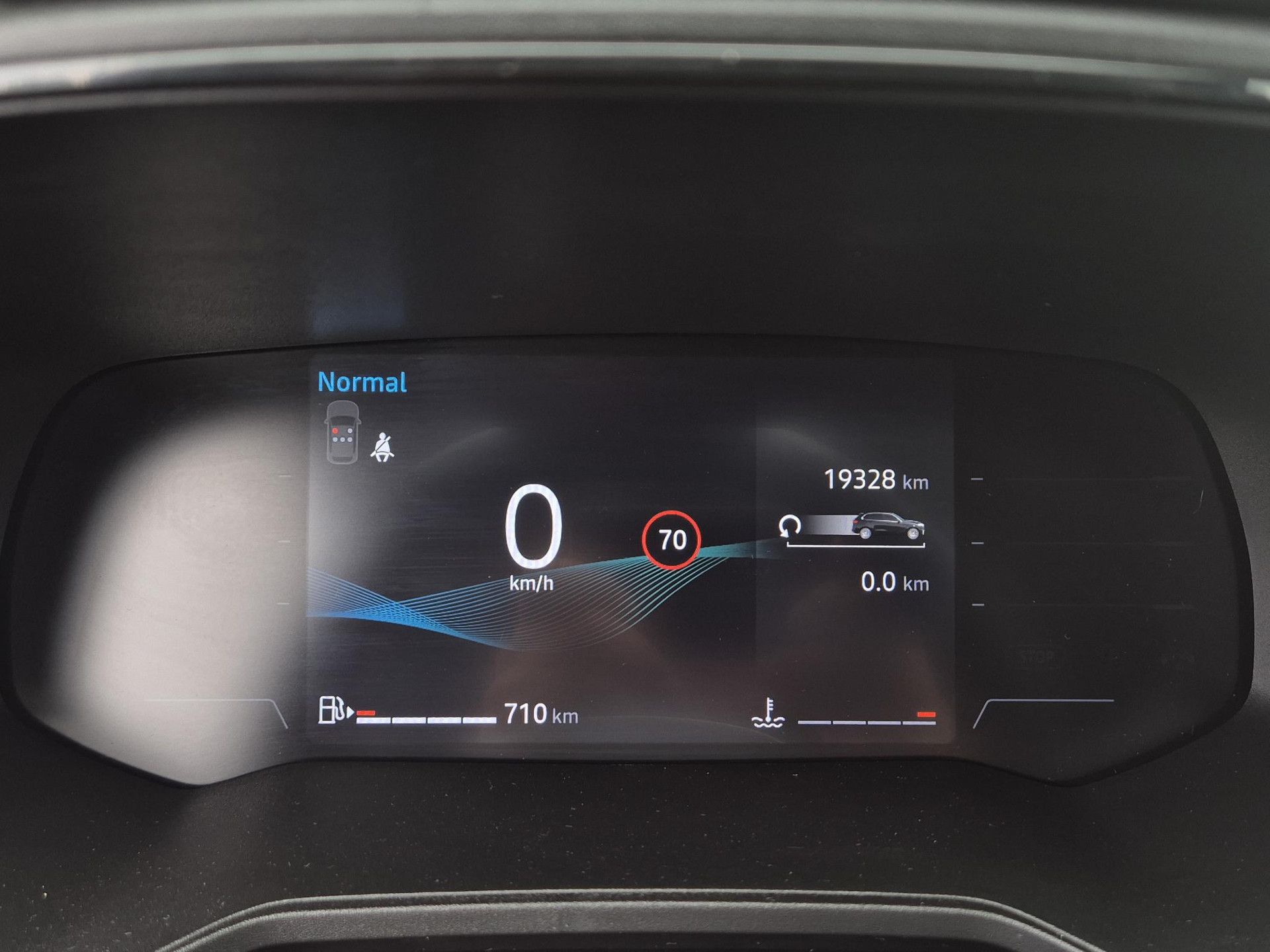 Mitsubishi Colt met kenteken HJS-50-F – dashboard
