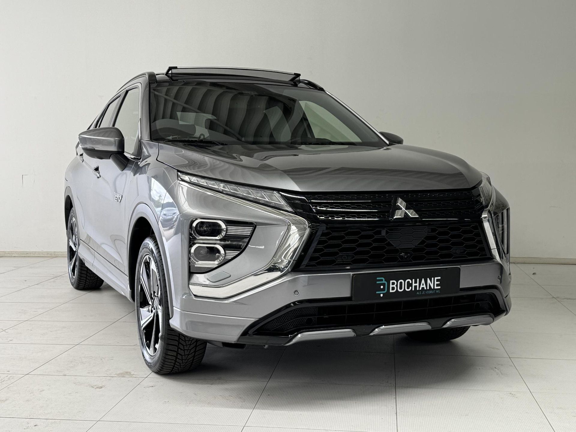 Mitsubishi EclipseCross met kenteken P-946-VS – detailfoto