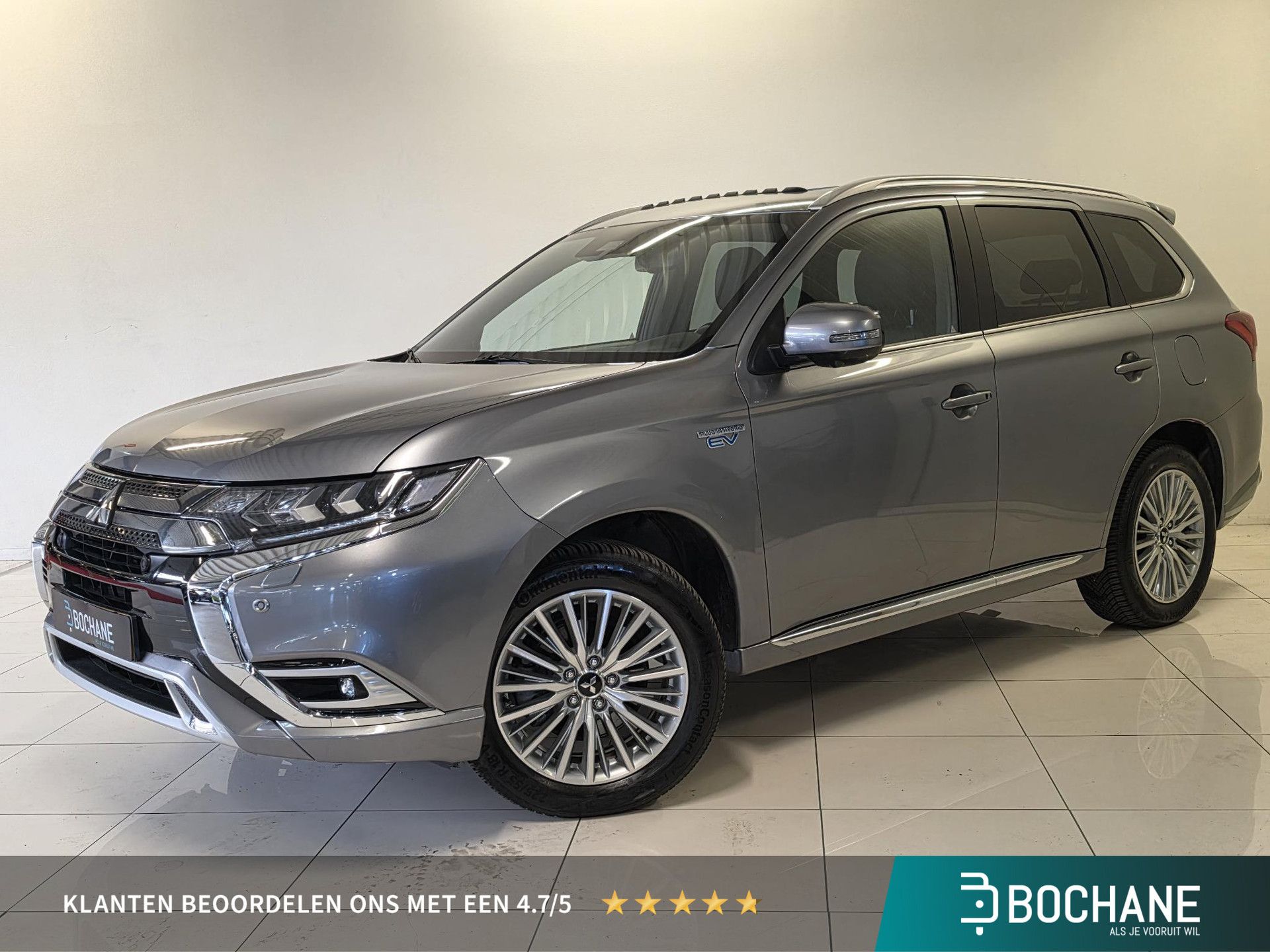 Mitsubishi Outlander met kenteken JPL-20-Z – vooraanzicht
