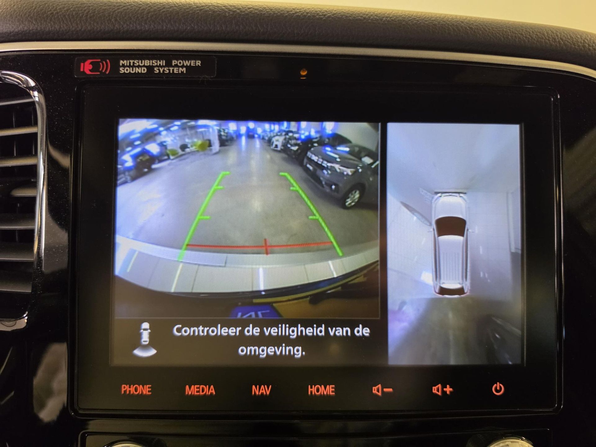 Mitsubishi Outlander met kenteken JPL-20-Z – interieur