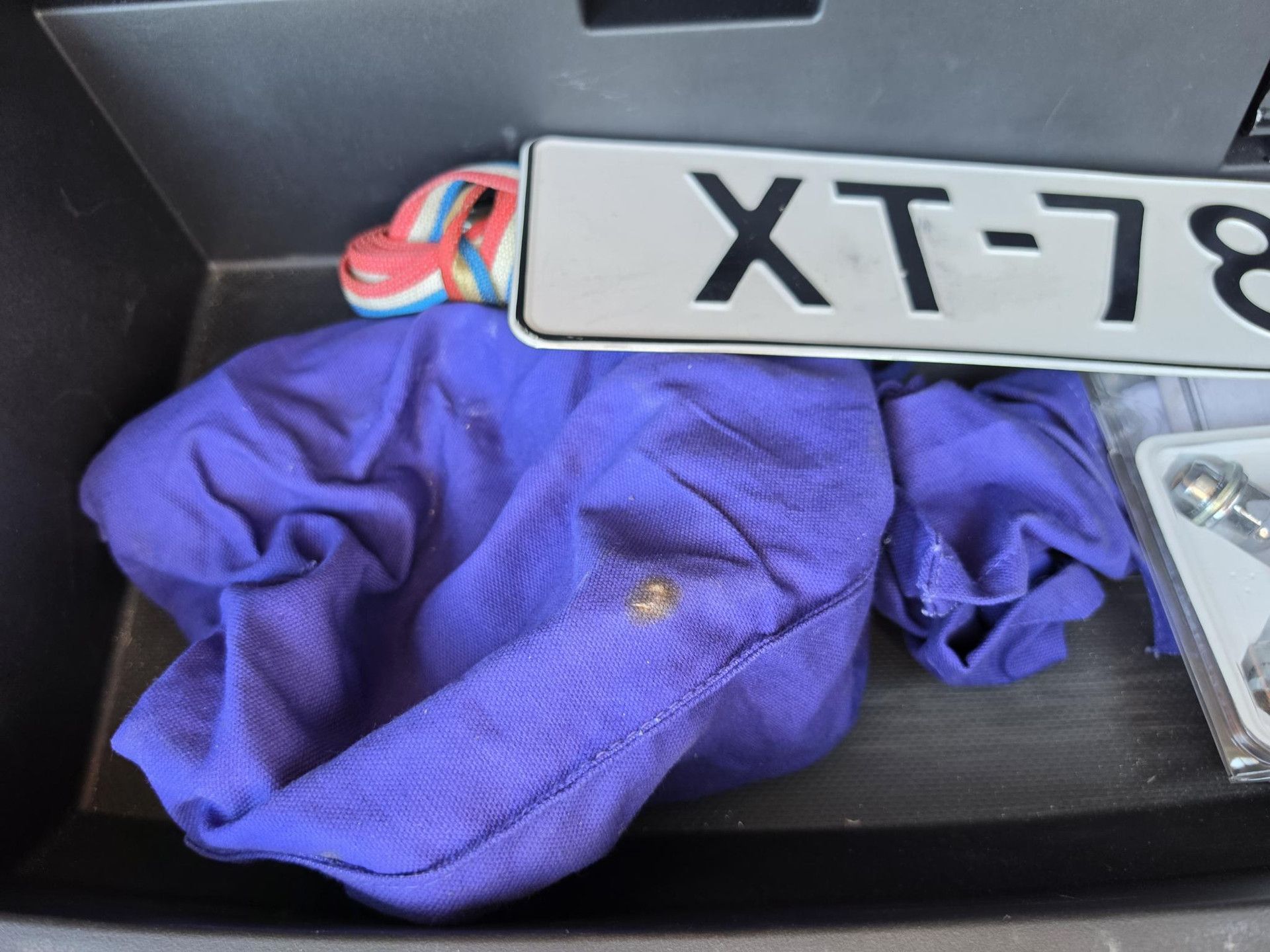 Mitsubishi Outlander met kenteken XT-784-P – interieur