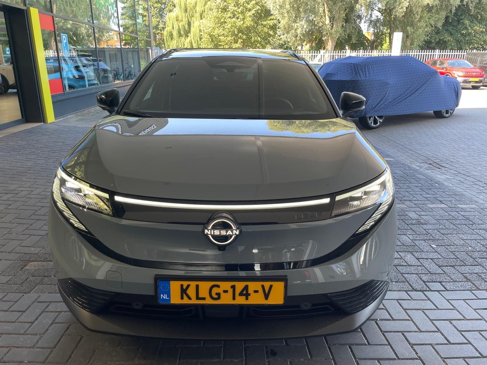 Nissan Leaf met kenteken KLG-14-V – dashboard