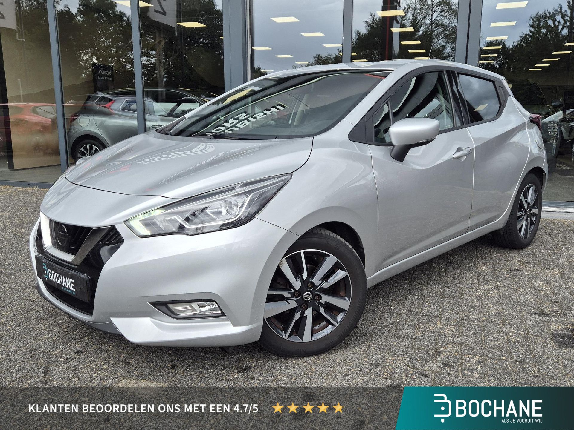 Nissan Micra met kenteken TJ-020-F – vooraanzicht