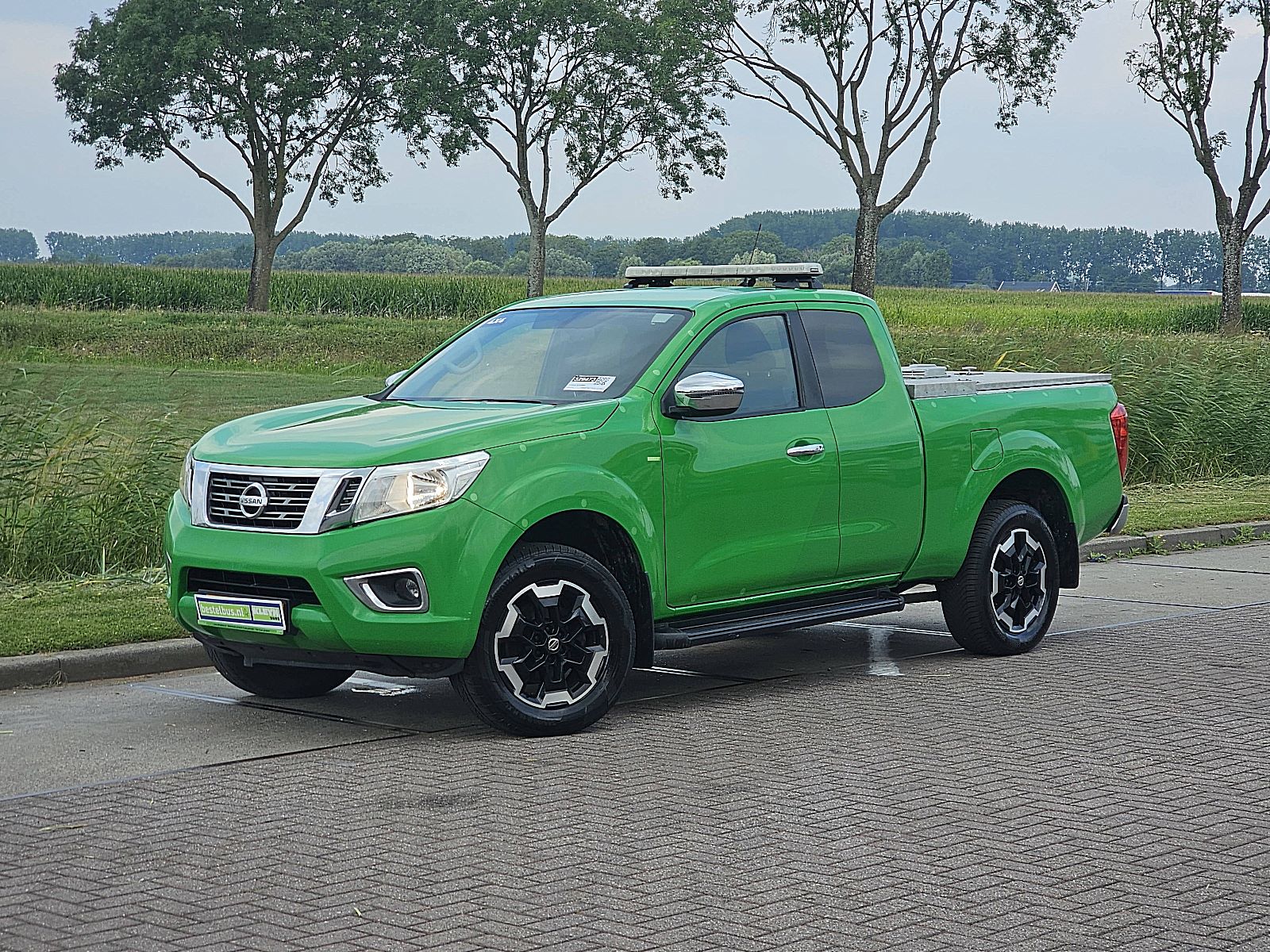 Nissan NAVARA – achteraanzicht