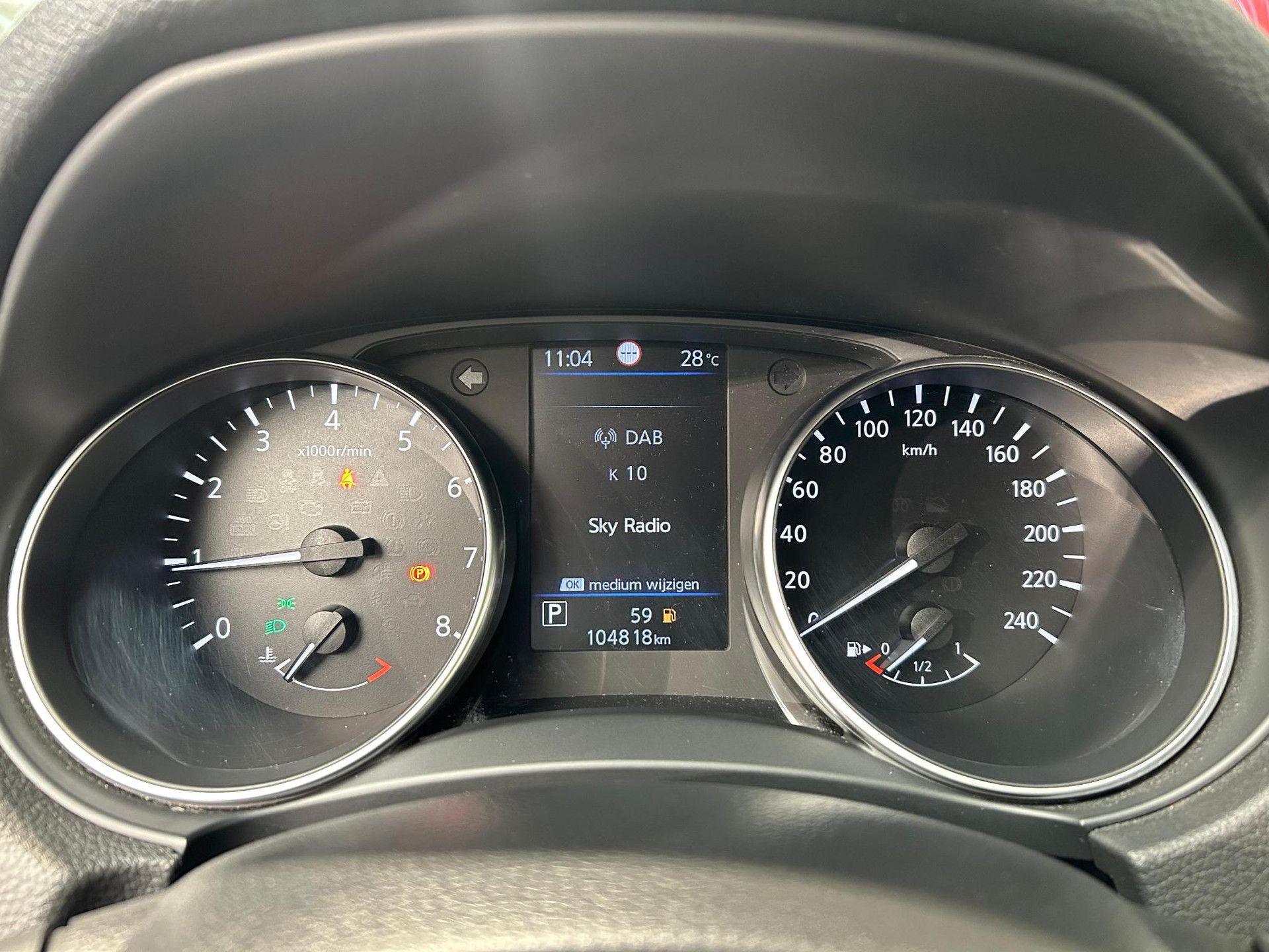 Nissan QASHQAI met kenteken G-554-FX – dashboard