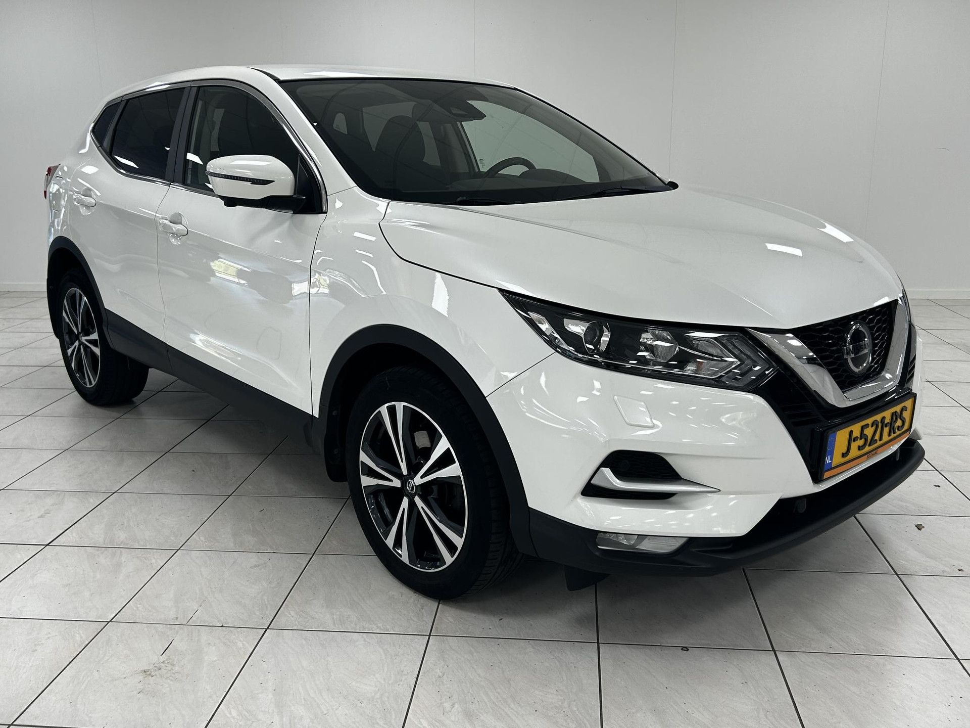 Nissan QASHQAI met kenteken J-521-RS – detailfoto