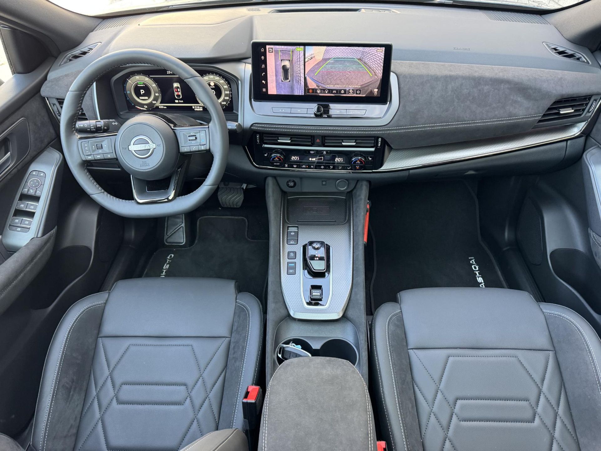 Nissan QASHQAI met kenteken KNR-81-R – interieur