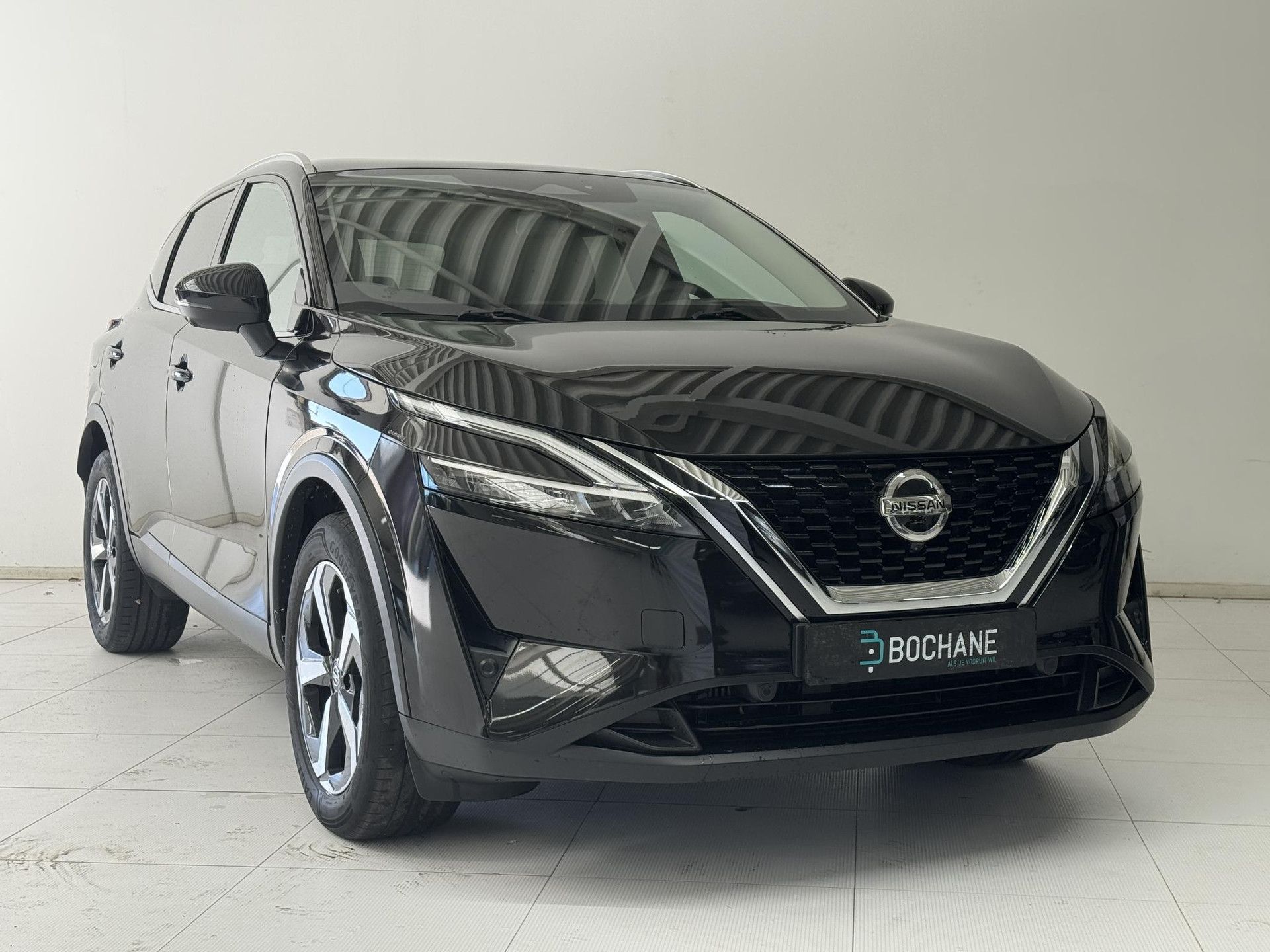 Nissan QASHQAI met kenteken N-425-HJ – detailfoto