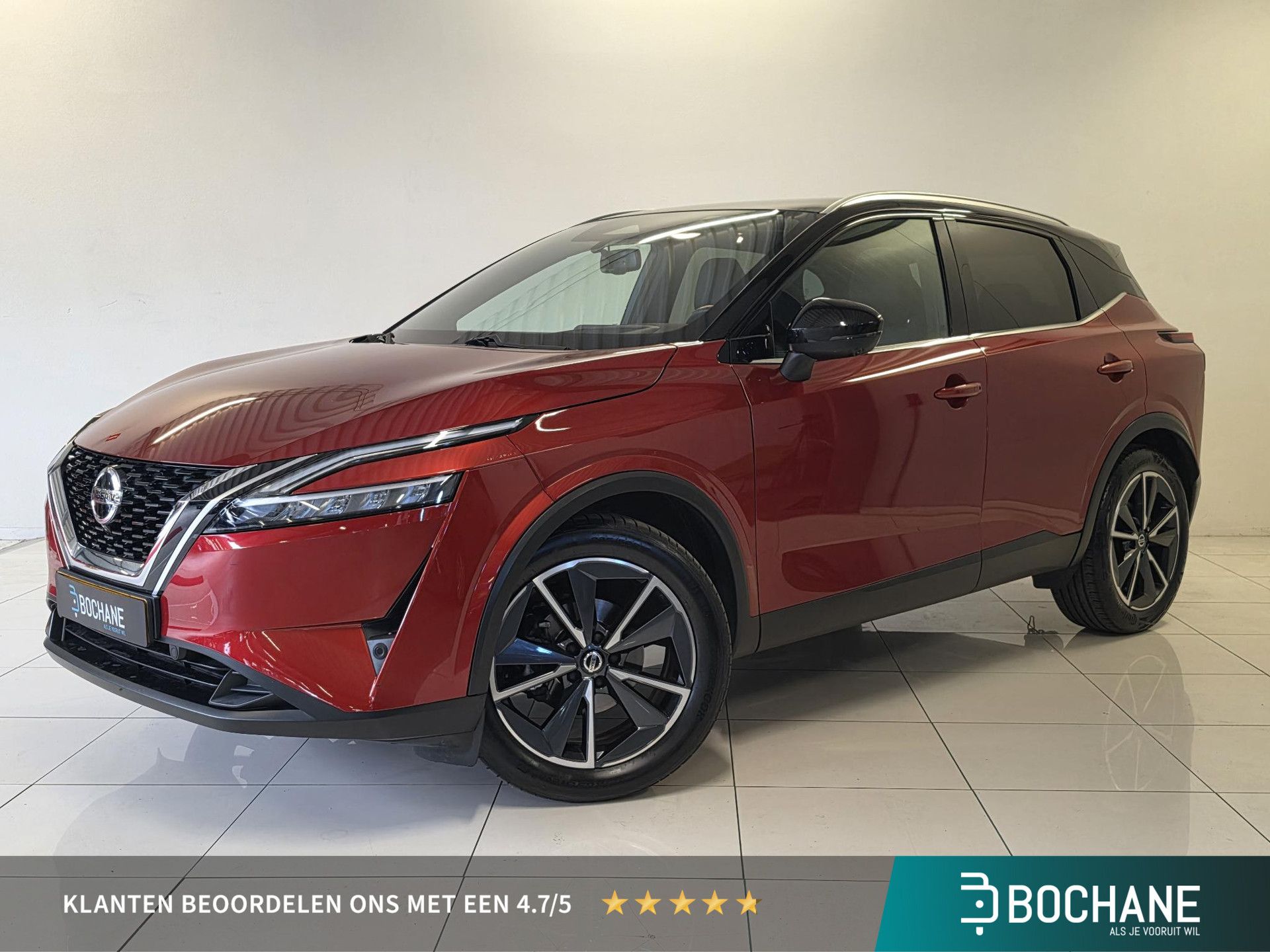 Nissan QASHQAI met kenteken P-002-NB – vooraanzicht