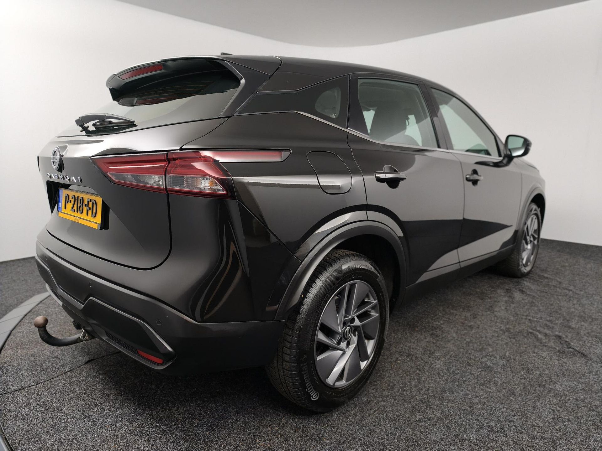 Nissan QASHQAI met kenteken P-218-FD – interieur