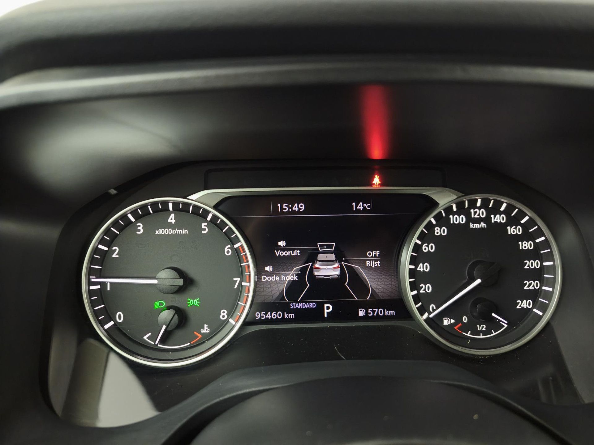 Nissan QASHQAI met kenteken P-218-FD – detailfoto