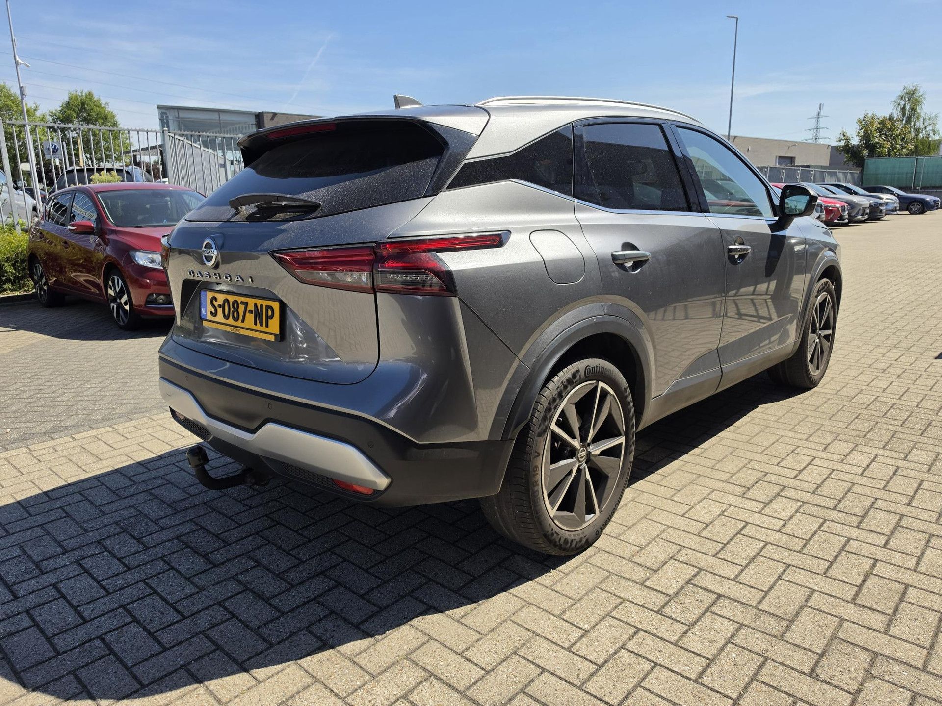 Nissan QASHQAI met kenteken S-087-NP – detailfoto