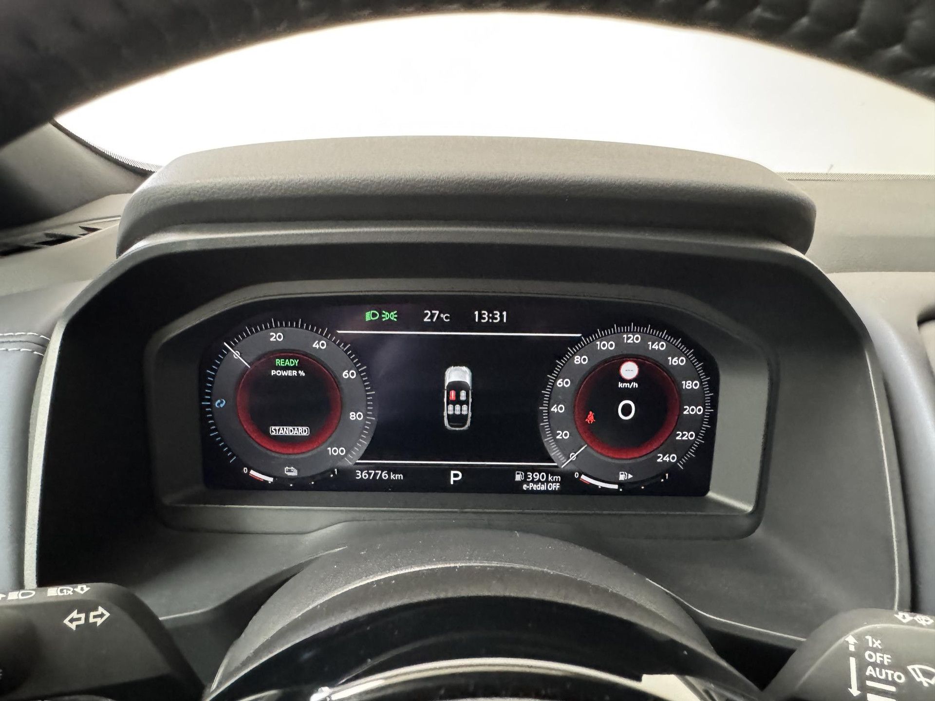 Nissan QASHQAI met kenteken Z-110-NG – dashboard