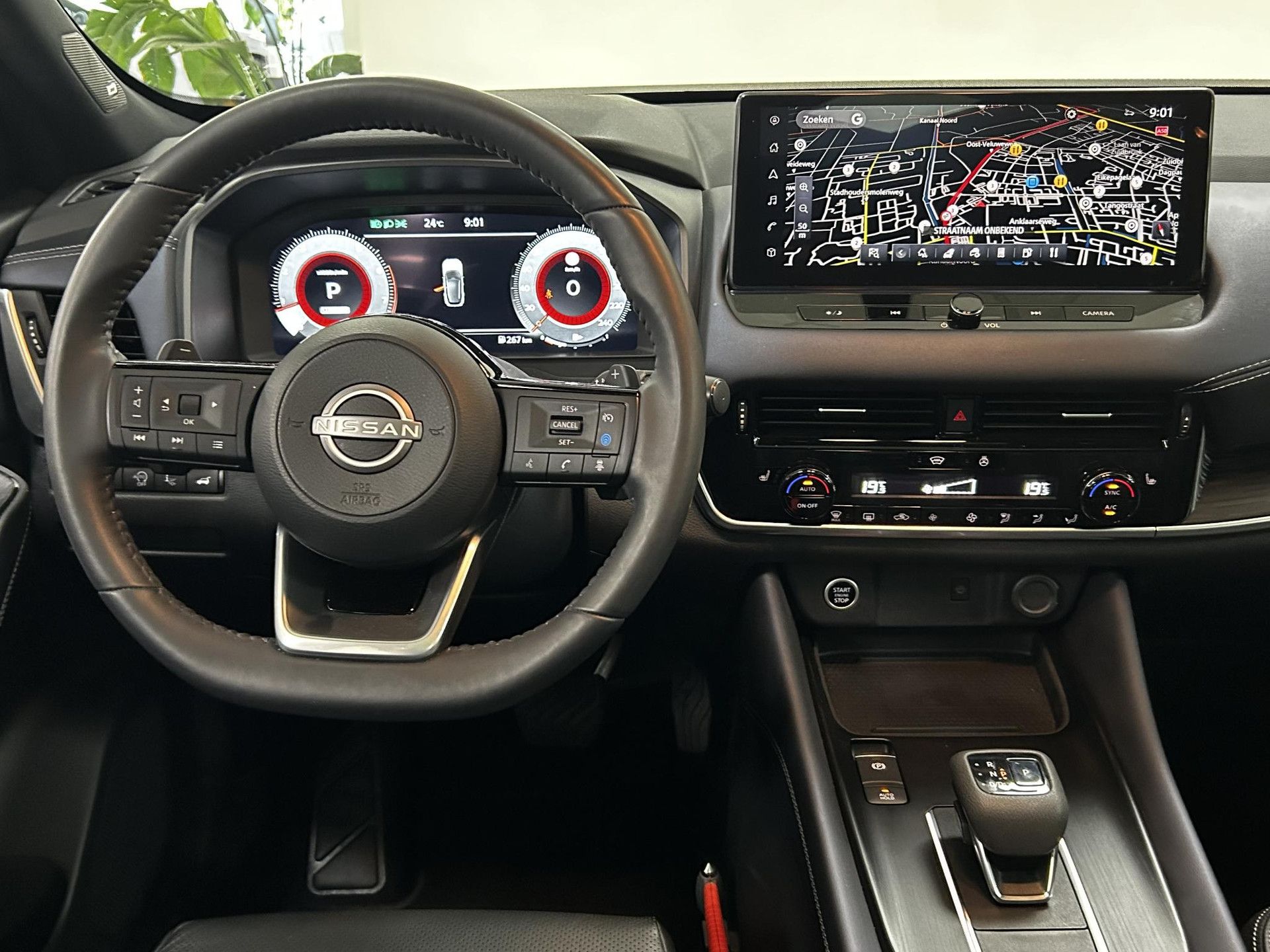 Nissan QASHQAI met kenteken Z-512-BJ – interieur