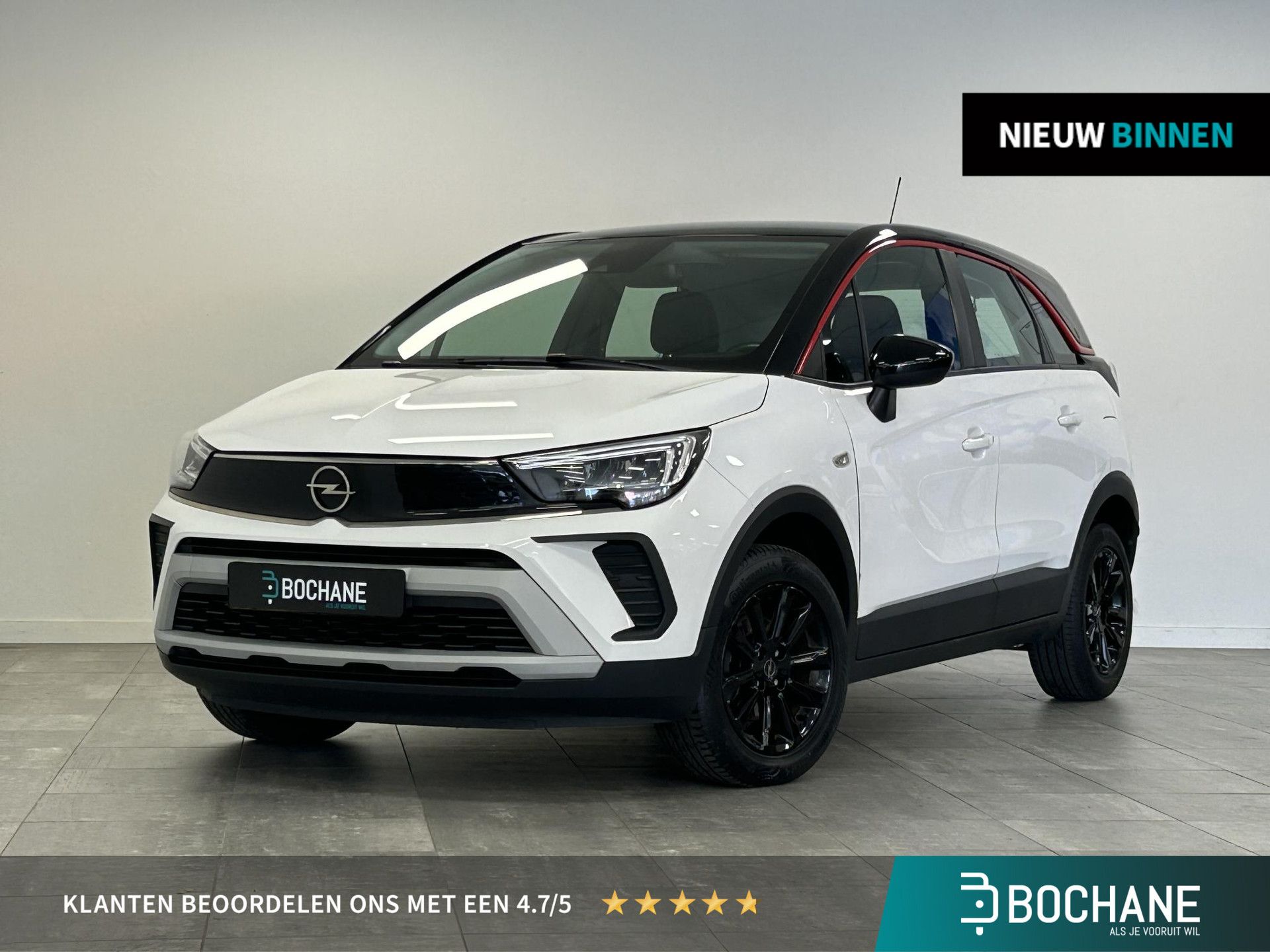Opel Crossland met kenteken L-002-DX – vooraanzicht