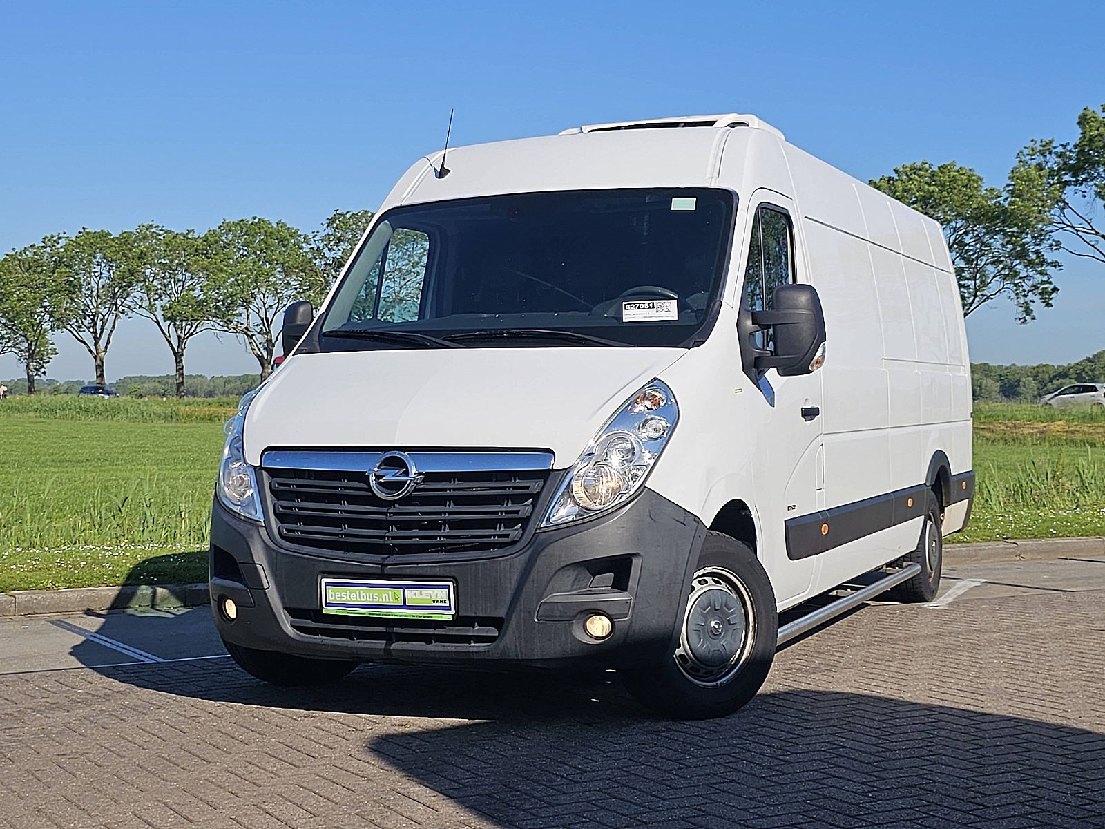 Opel Movano – vooraanzicht