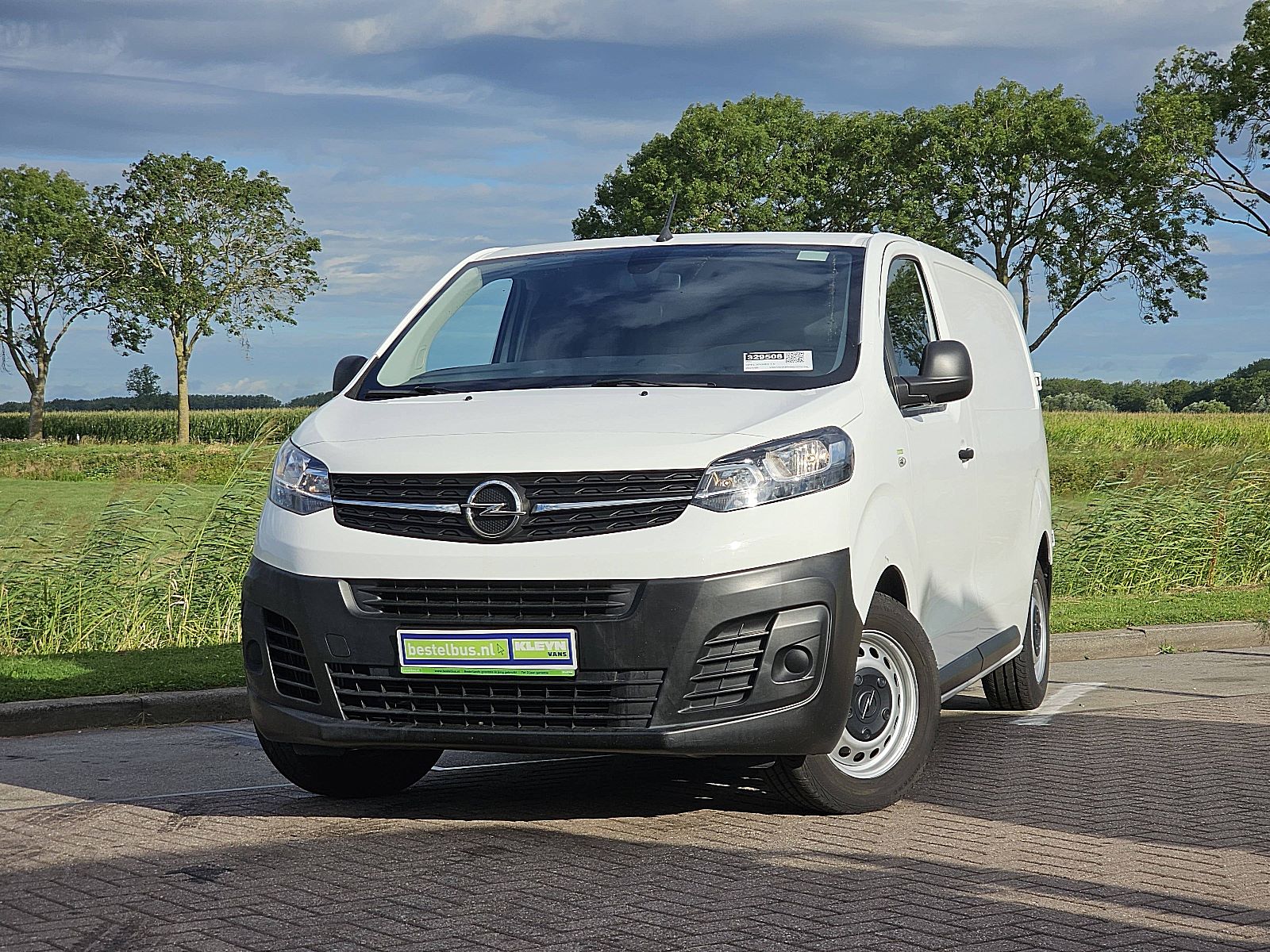 Opel Vivaro – vooraanzicht