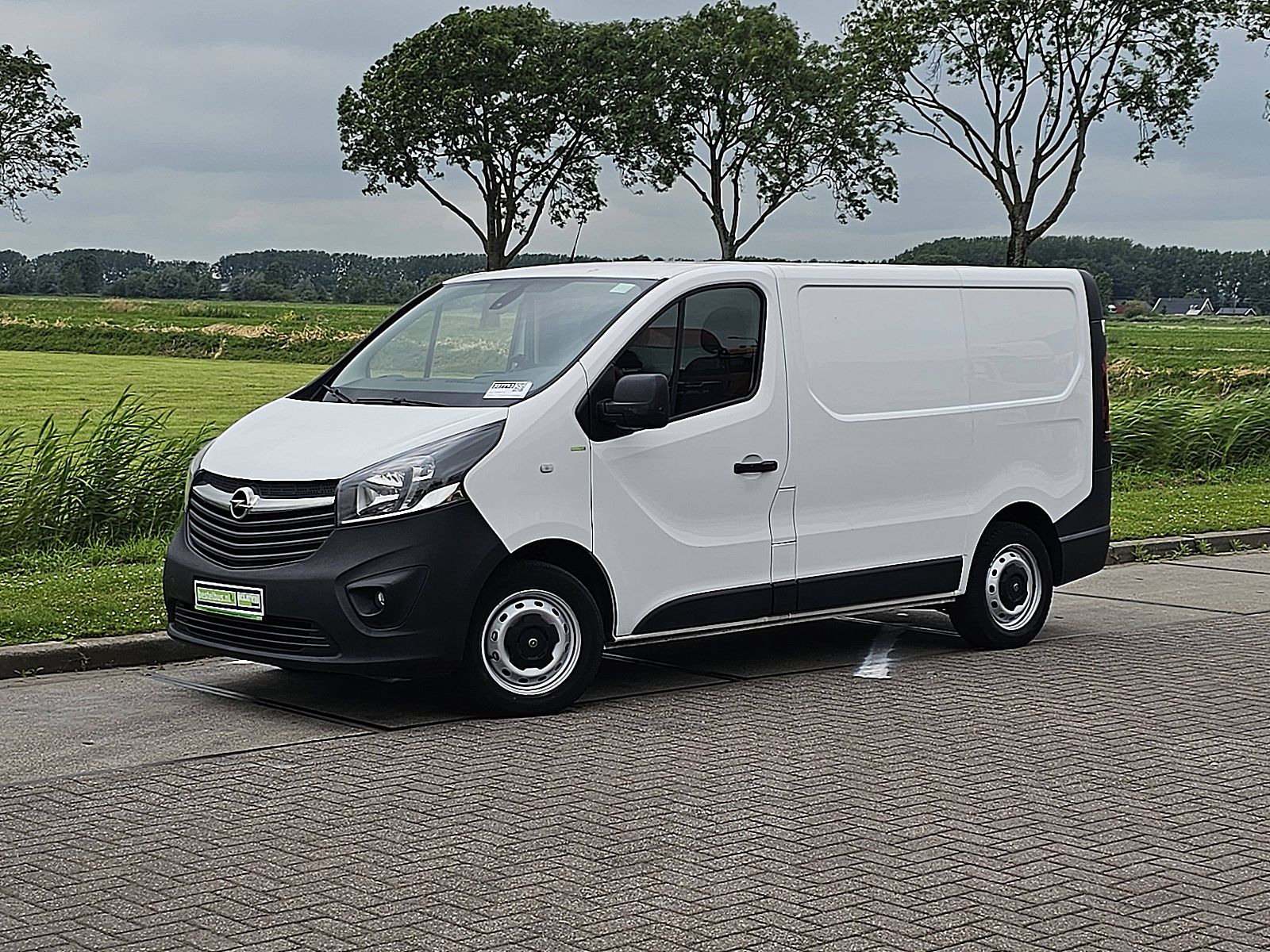 Opel Vivaro – achteraanzicht