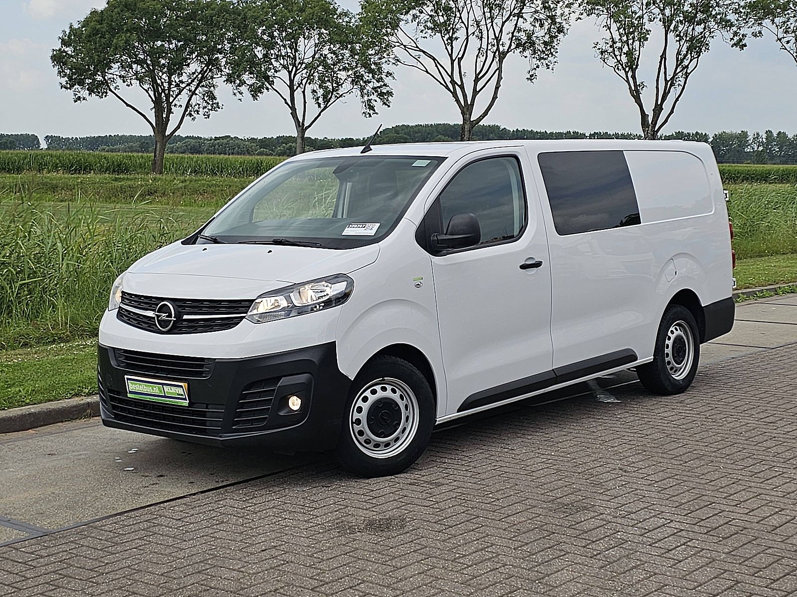 Opel Vivaro – achteraanzicht