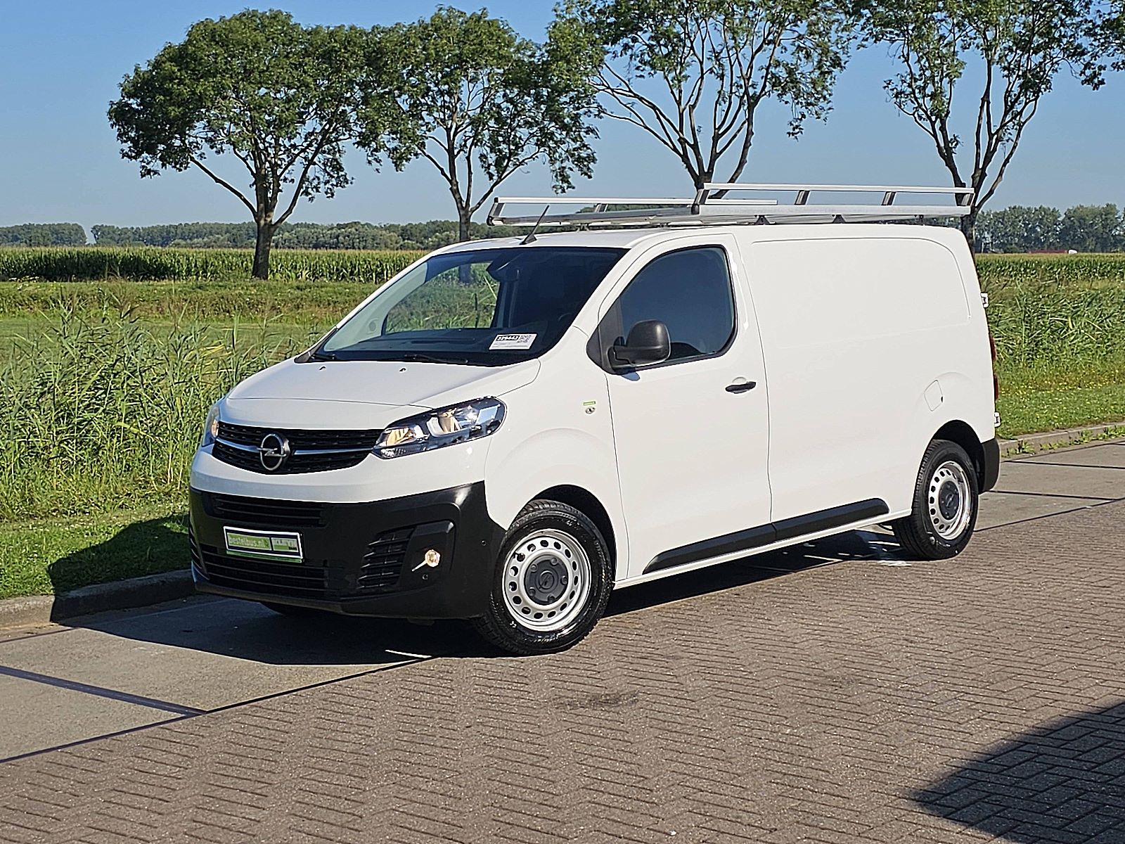 Opel Vivaro – achteraanzicht