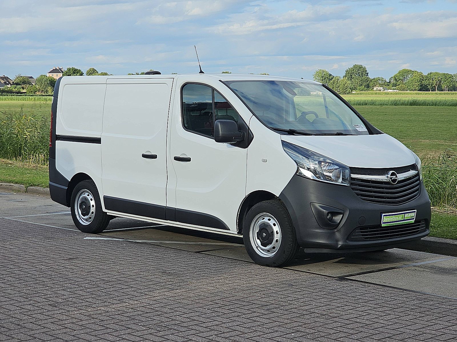 Opel Vivaro – dashboard