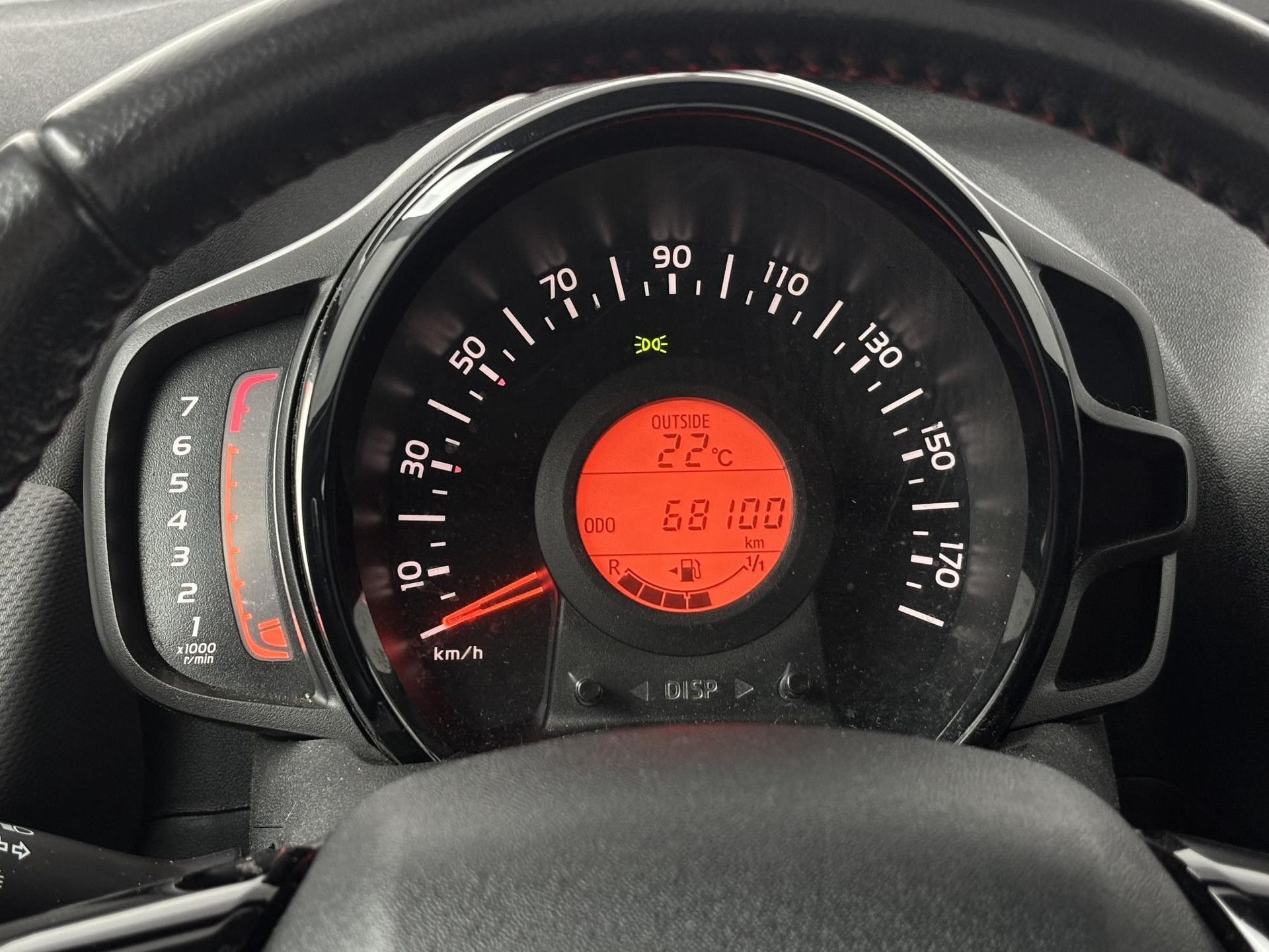 Peugeot 108 met kenteken K-783-LD – dashboard