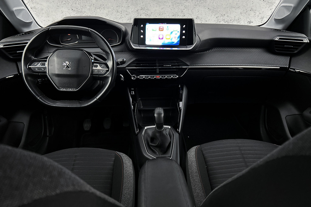 Peugeot 208 – dashboard