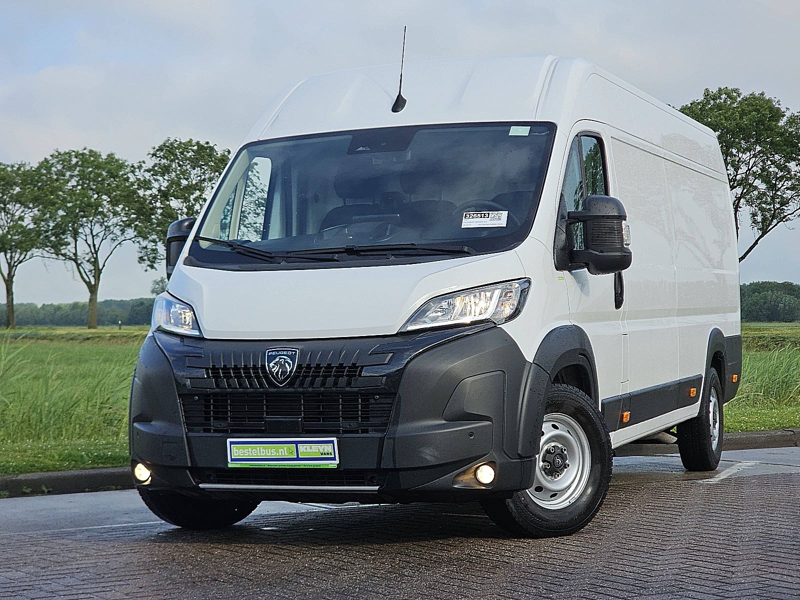 Peugeot Boxer – vooraanzicht