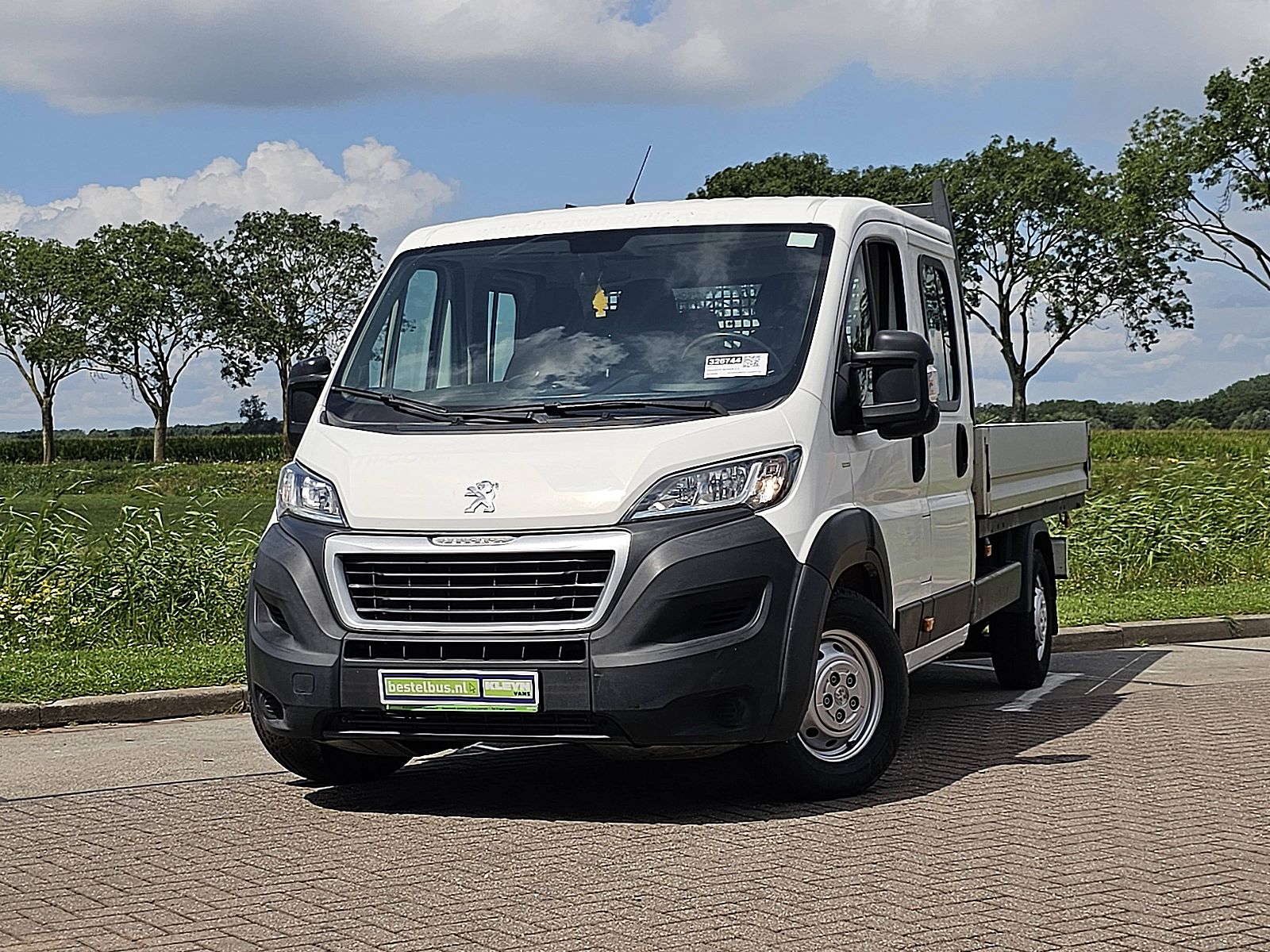 Peugeot Boxer – vooraanzicht