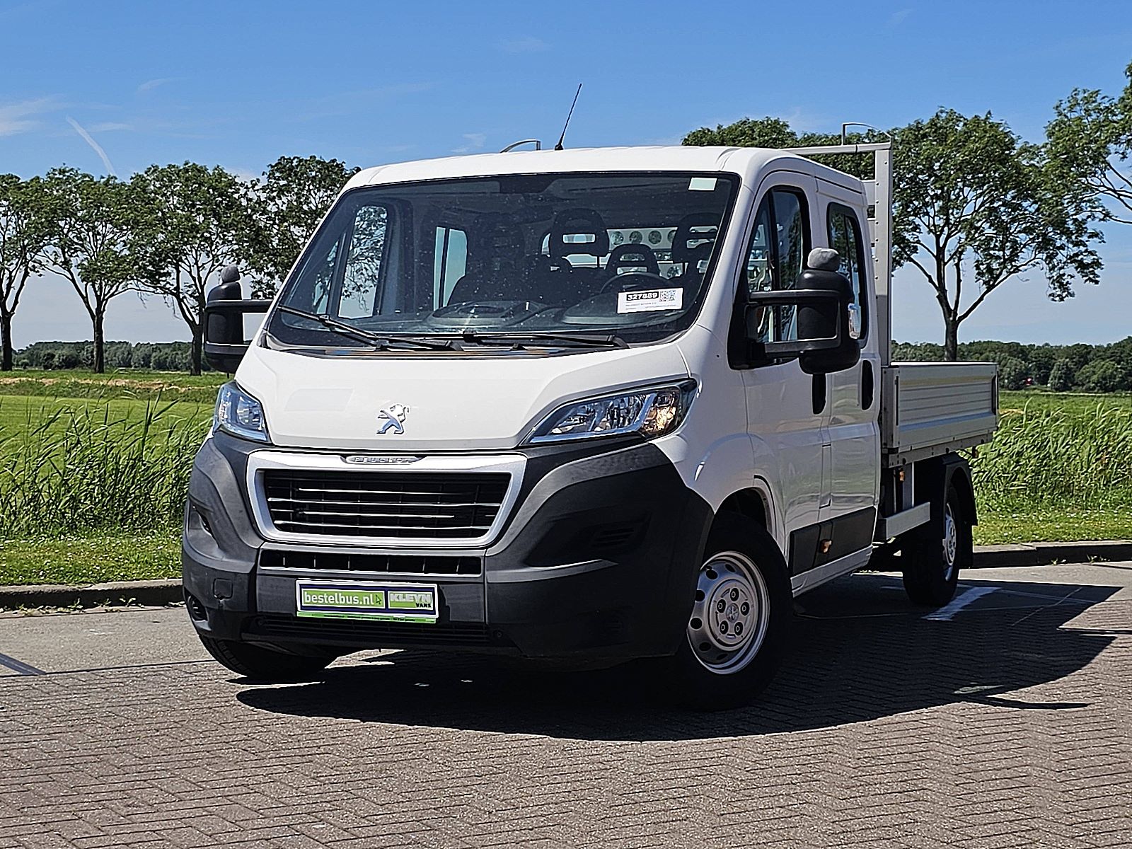 Peugeot Boxer – vooraanzicht