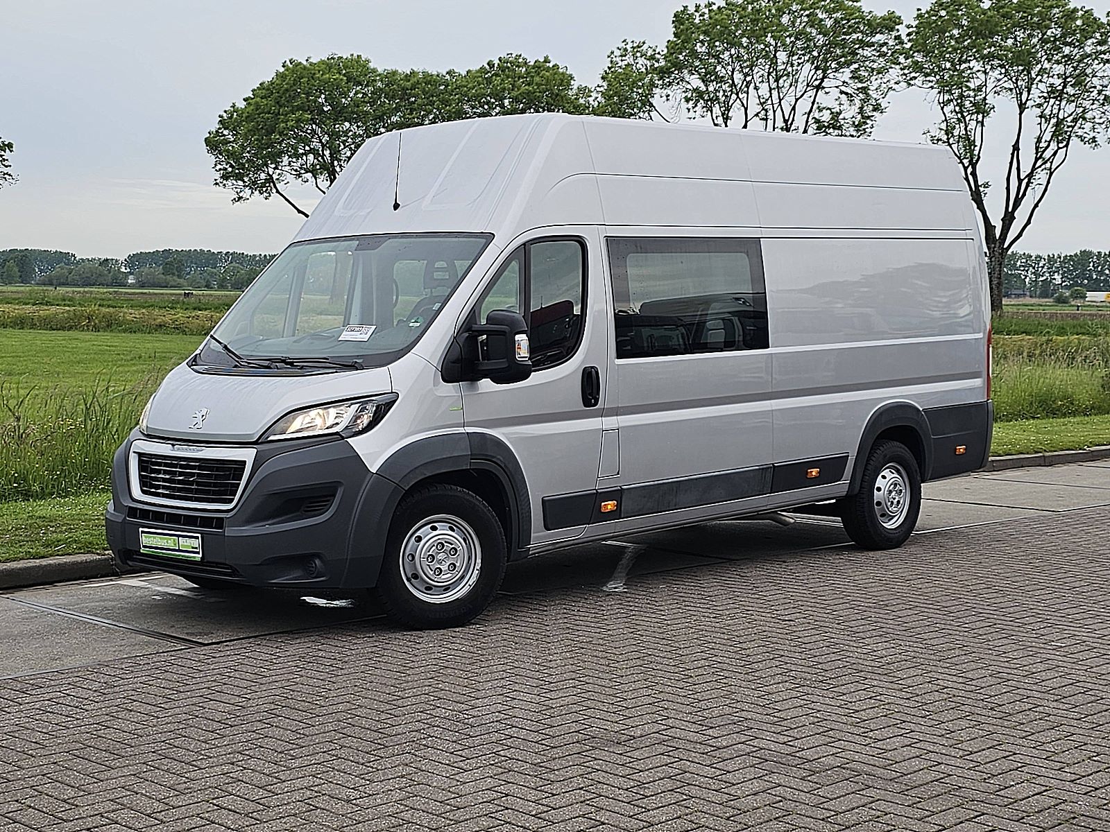 Peugeot Boxer – achteraanzicht