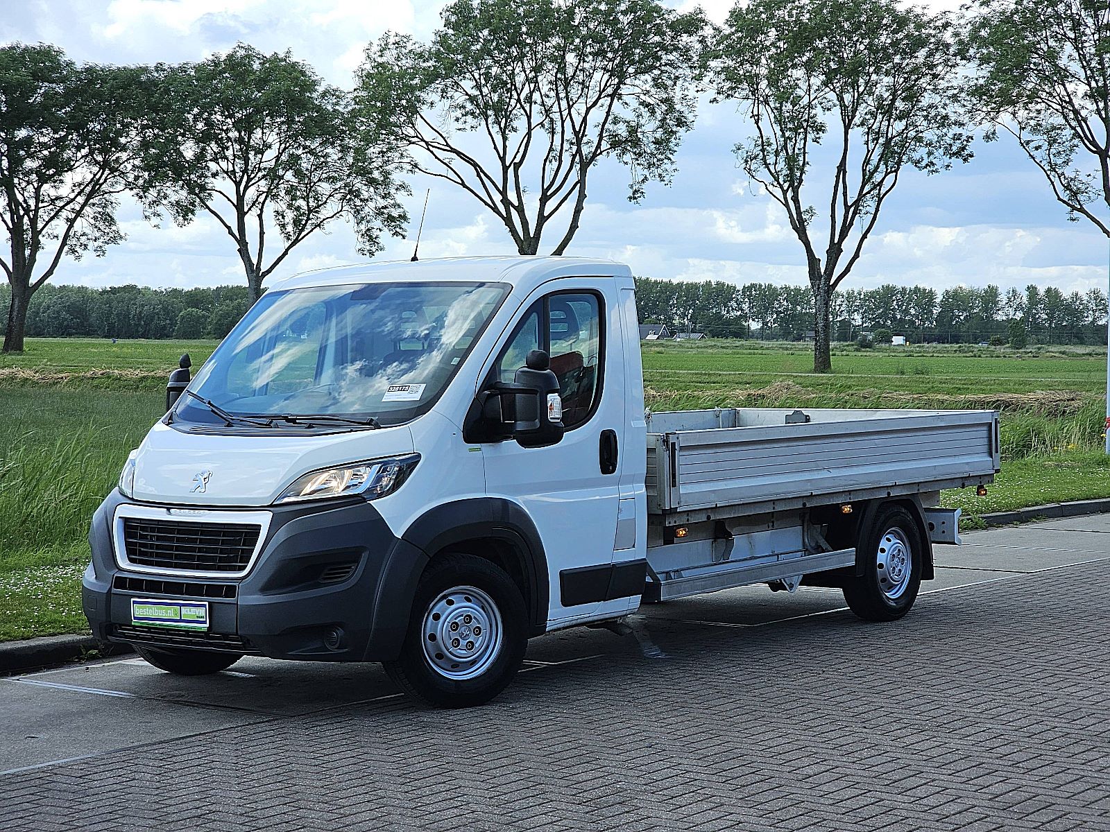Peugeot Boxer – achteraanzicht