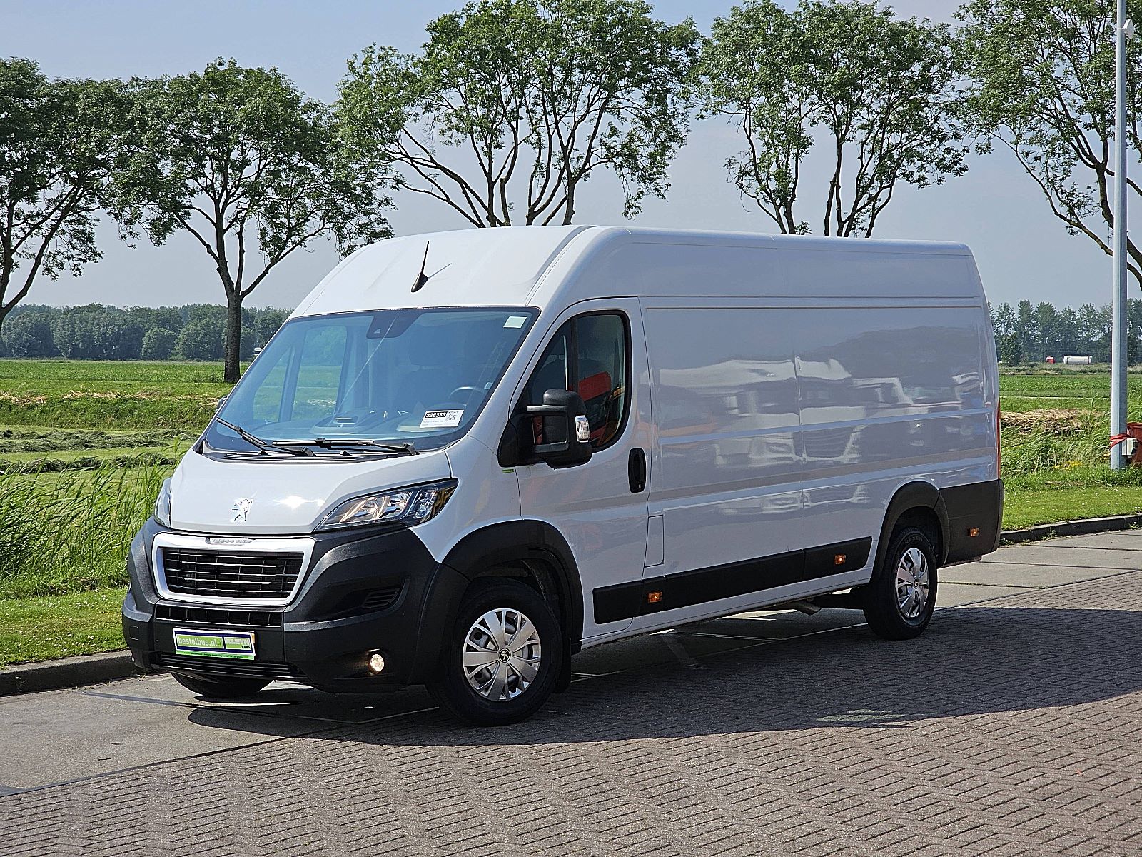 Peugeot Boxer – achteraanzicht