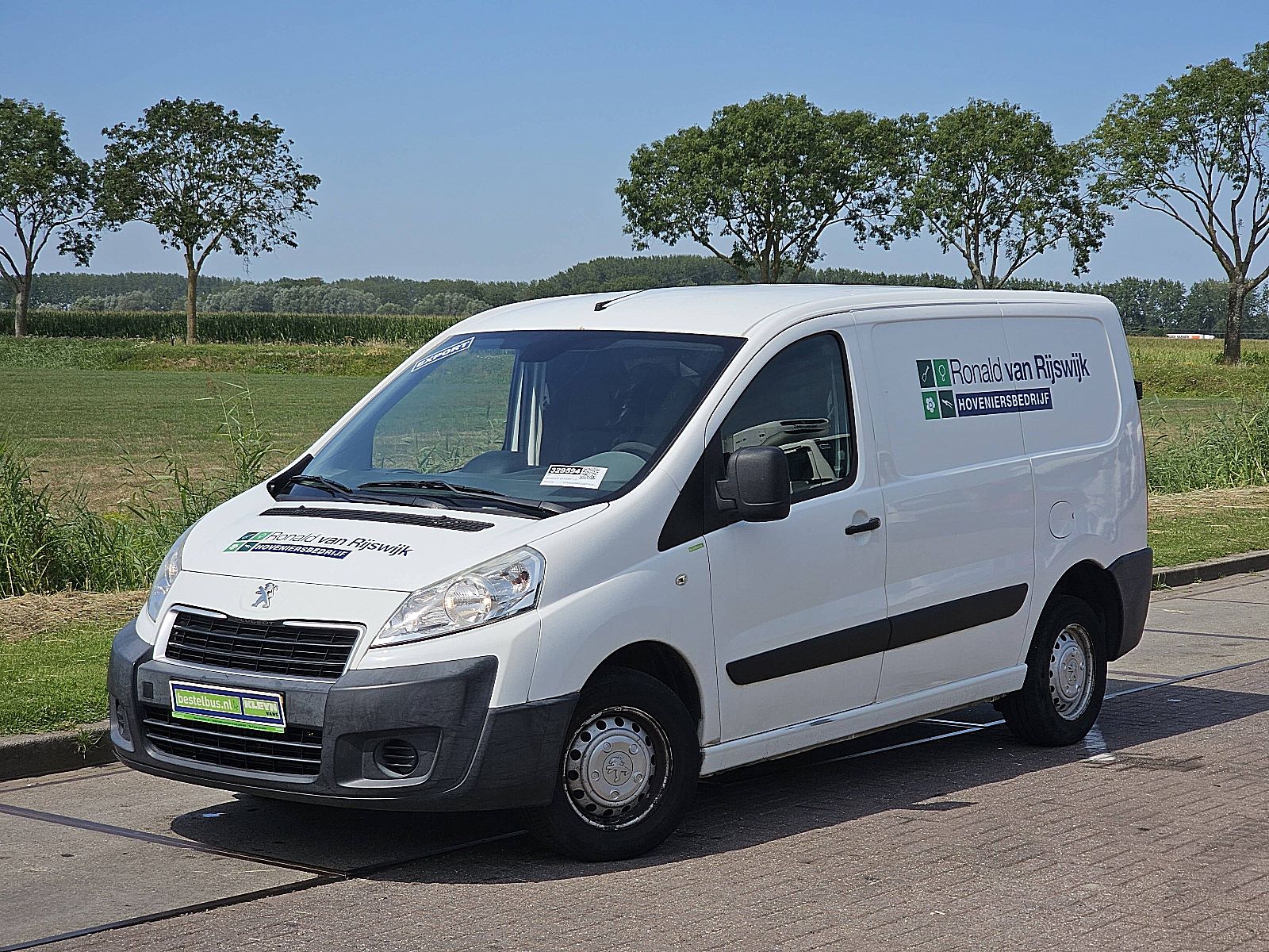 Peugeot Expert – achteraanzicht