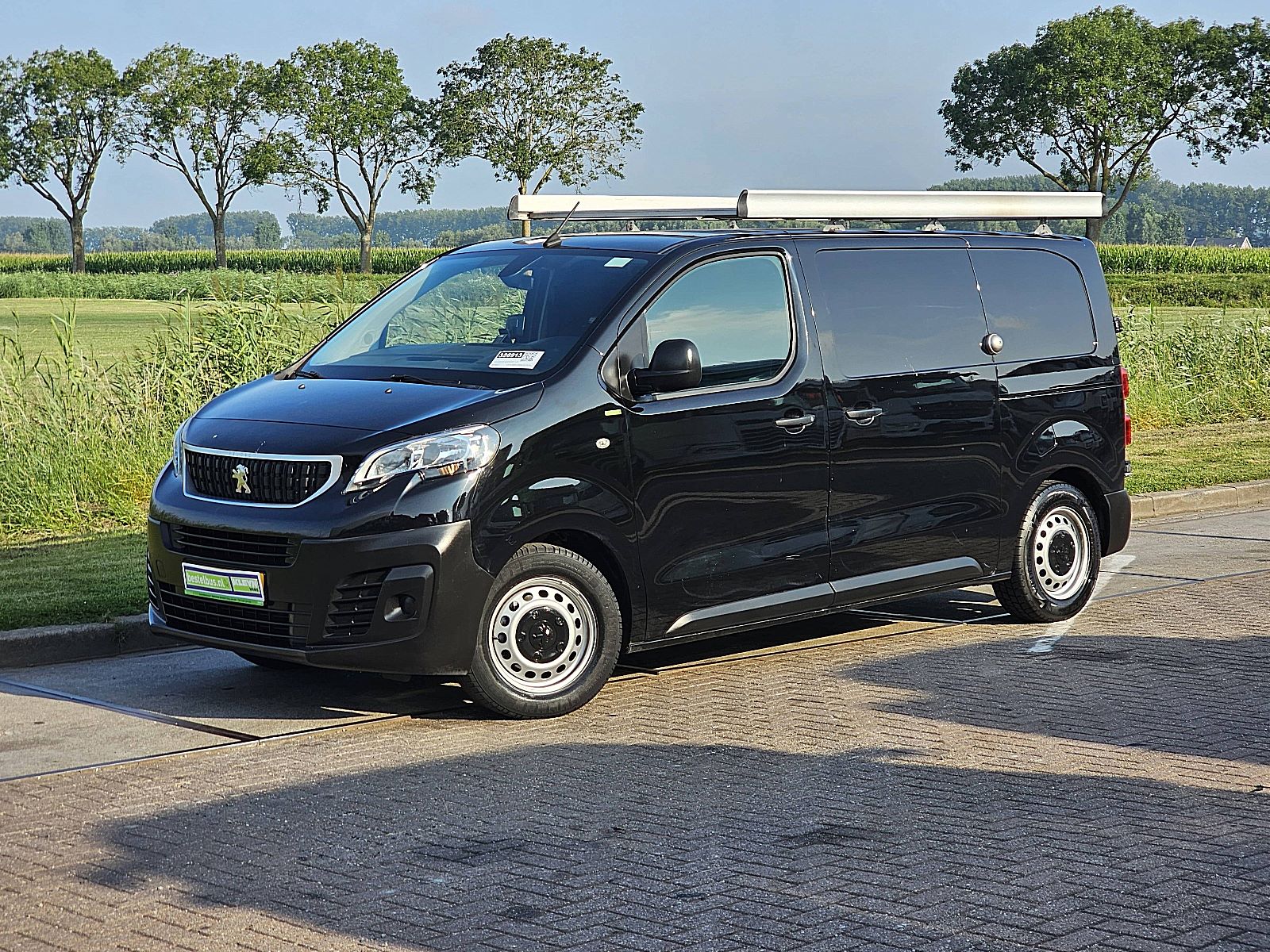 Peugeot Expert – achteraanzicht