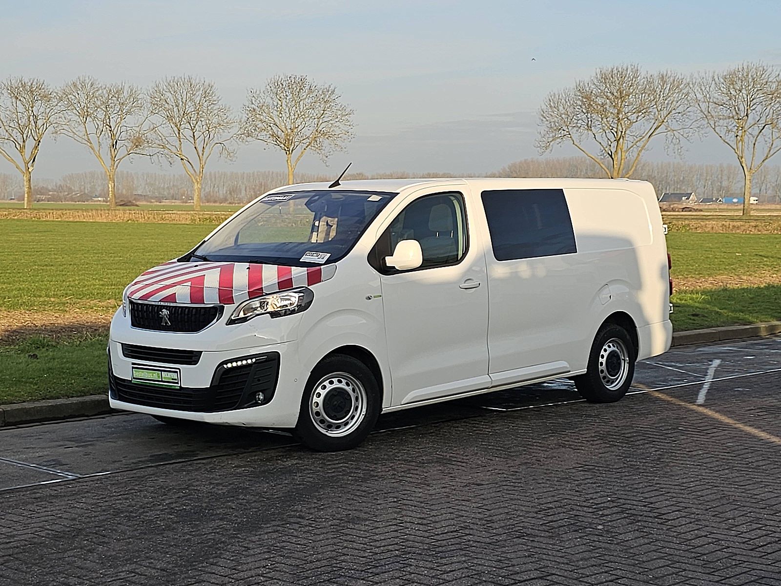 Peugeot Expert – achteraanzicht