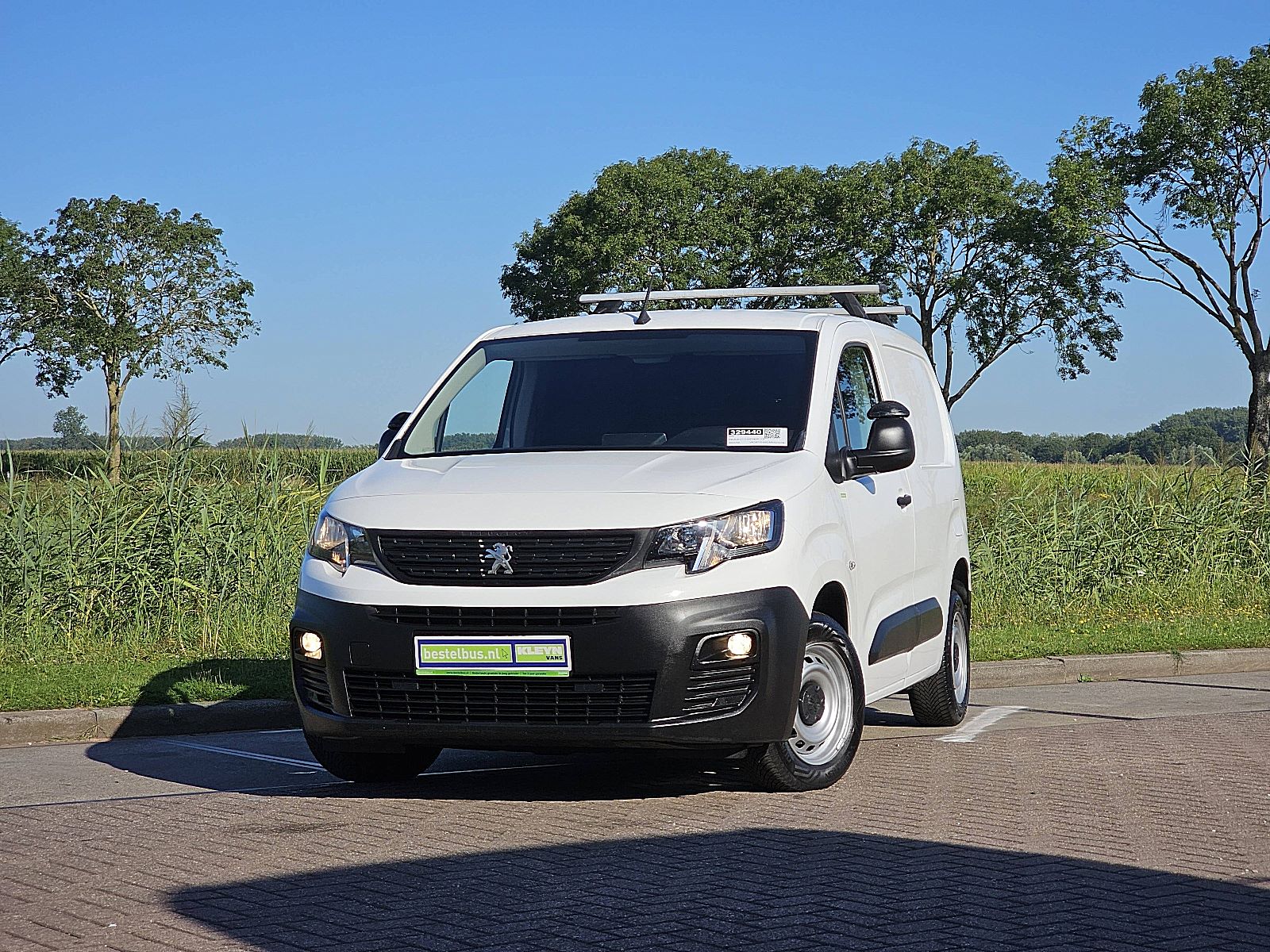 Peugeot Partner – vooraanzicht